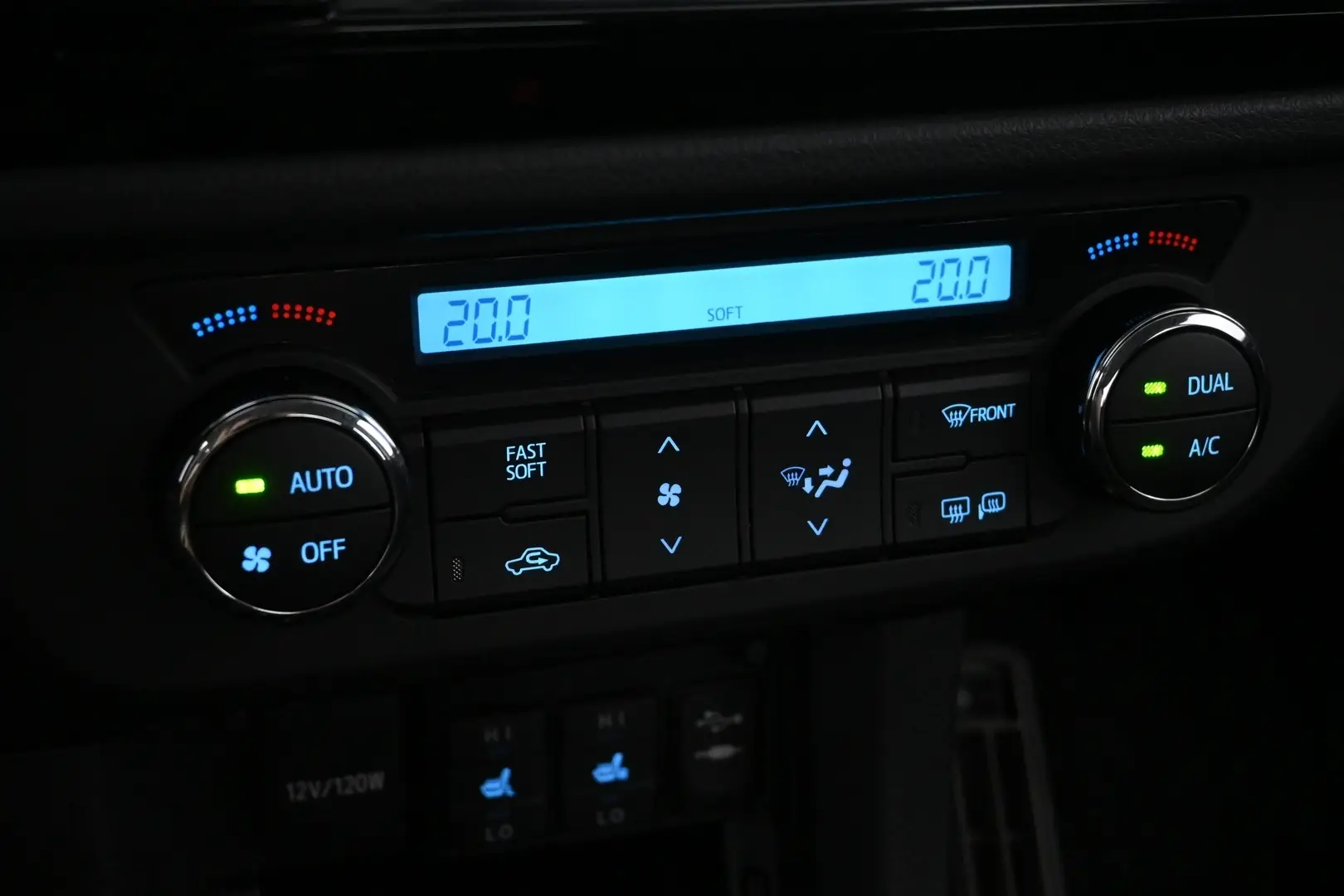 Car Image - 760EdOZdbvPjGBcDzxnoob