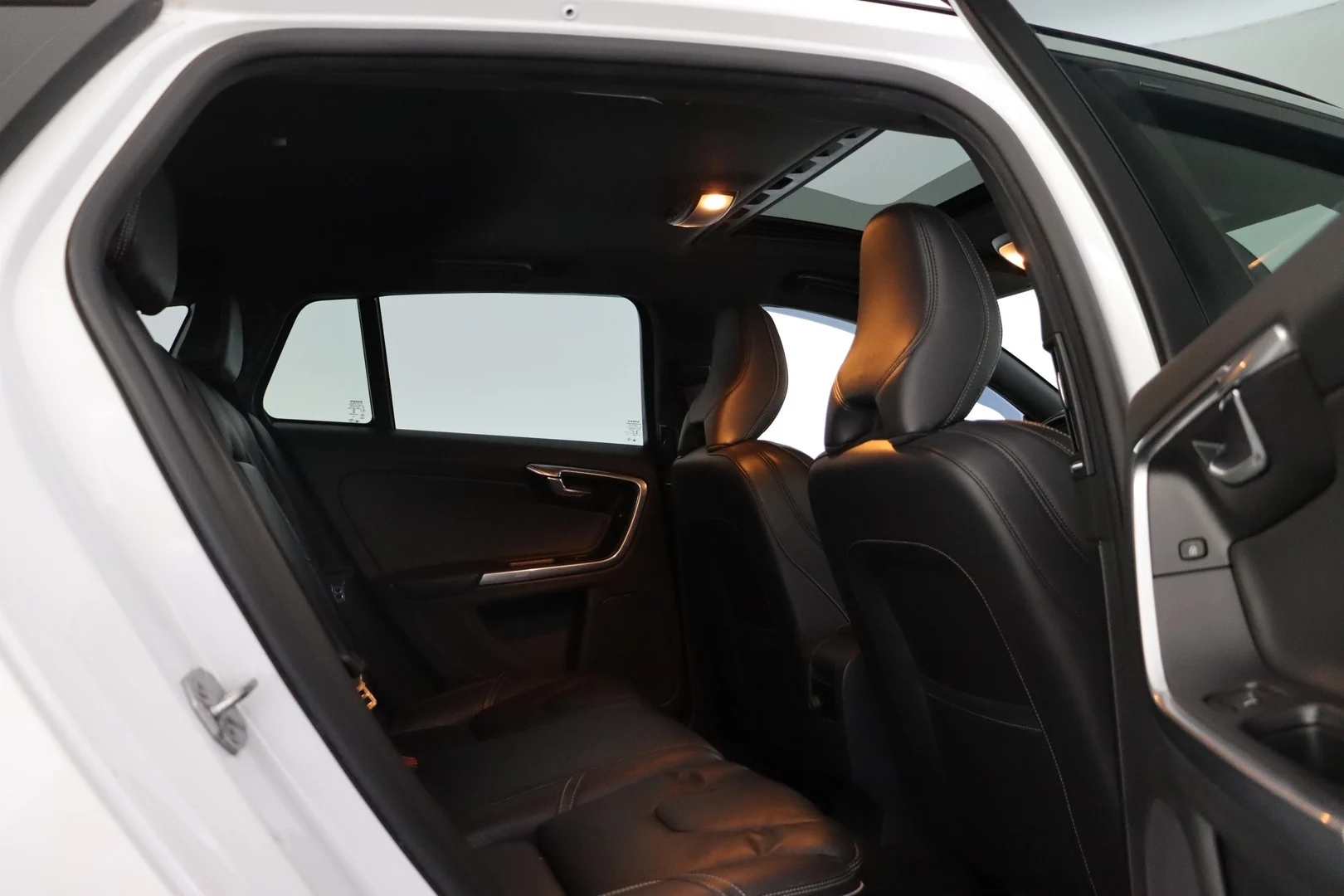 Car Image - 1XevqQoQBnIssFU4NZgdKv