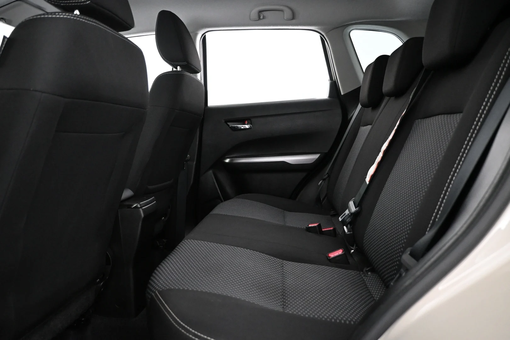 Car Image - 4Un9fpXmKtHVXAj8uBvD0C