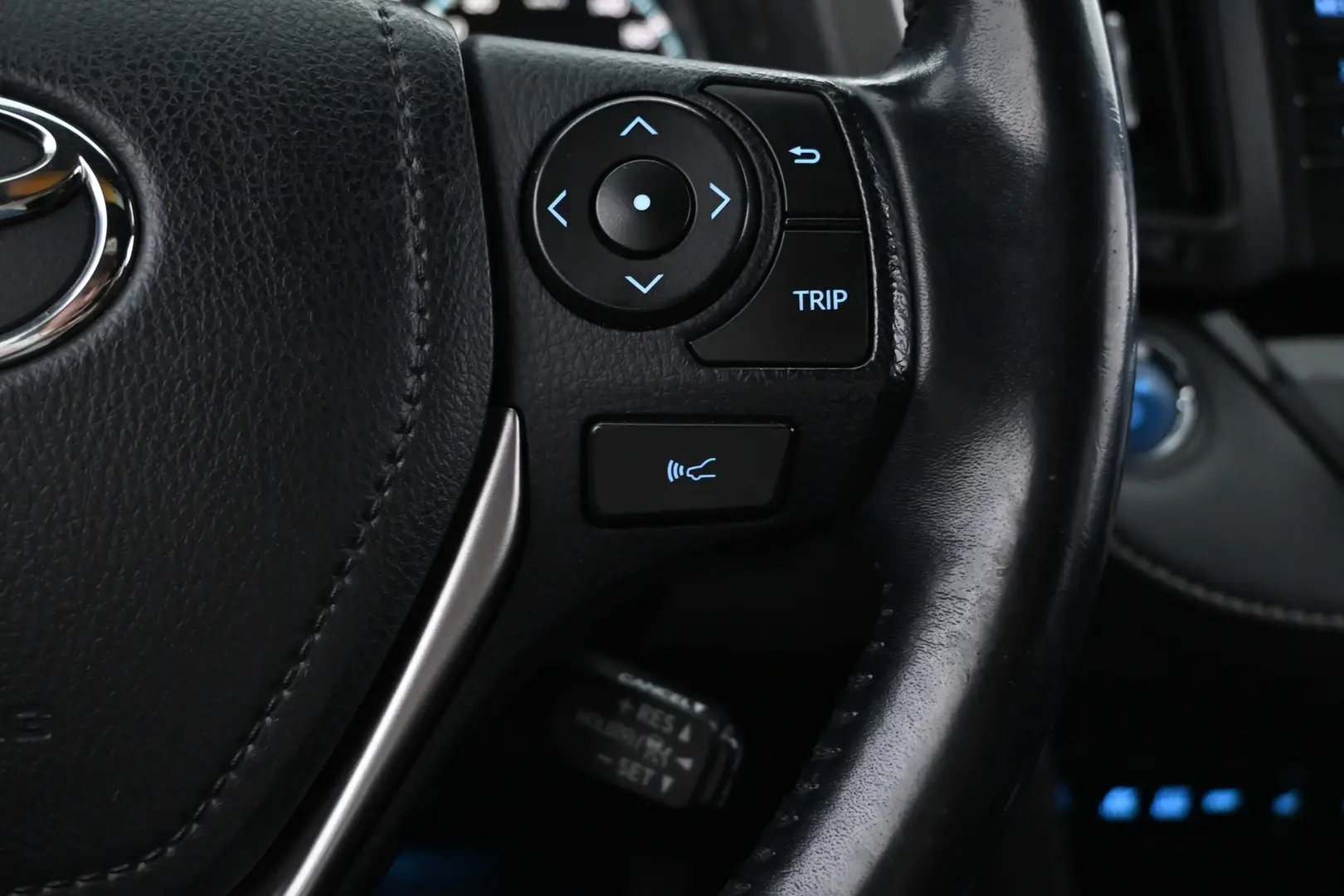 Car Image - 2bfyPTtq6bUVMc0JqL3uWa