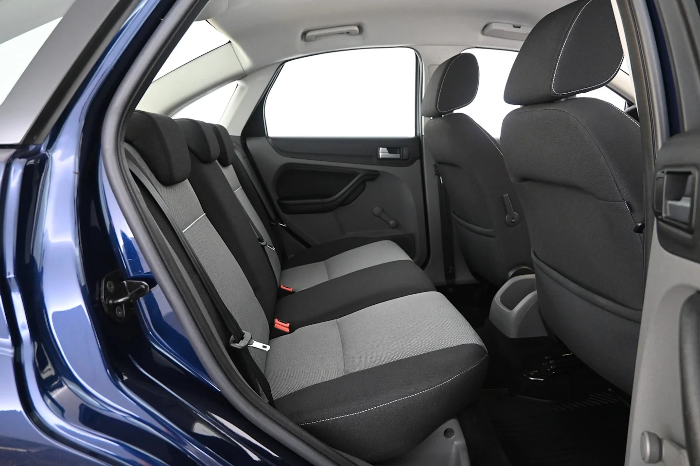 Car Image - 6JUcrOVV2KxBhI0GfeZIev