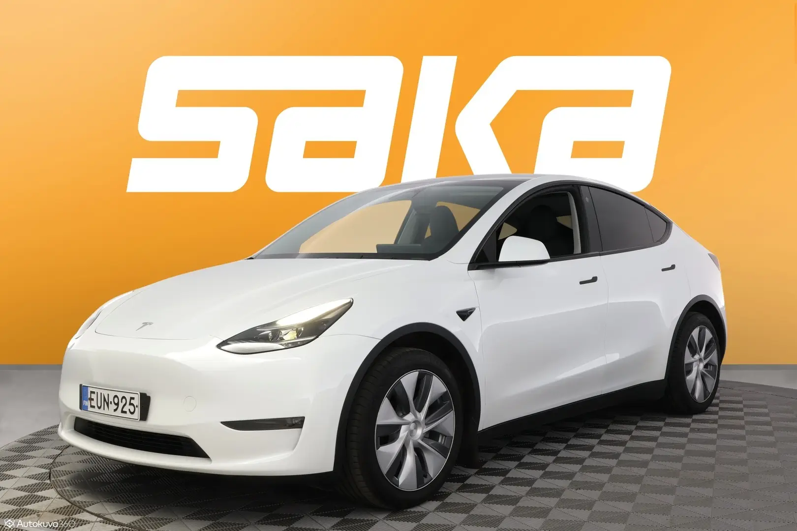 Car Image - 1zcMEO5ayBvrl3lzVSwXxY