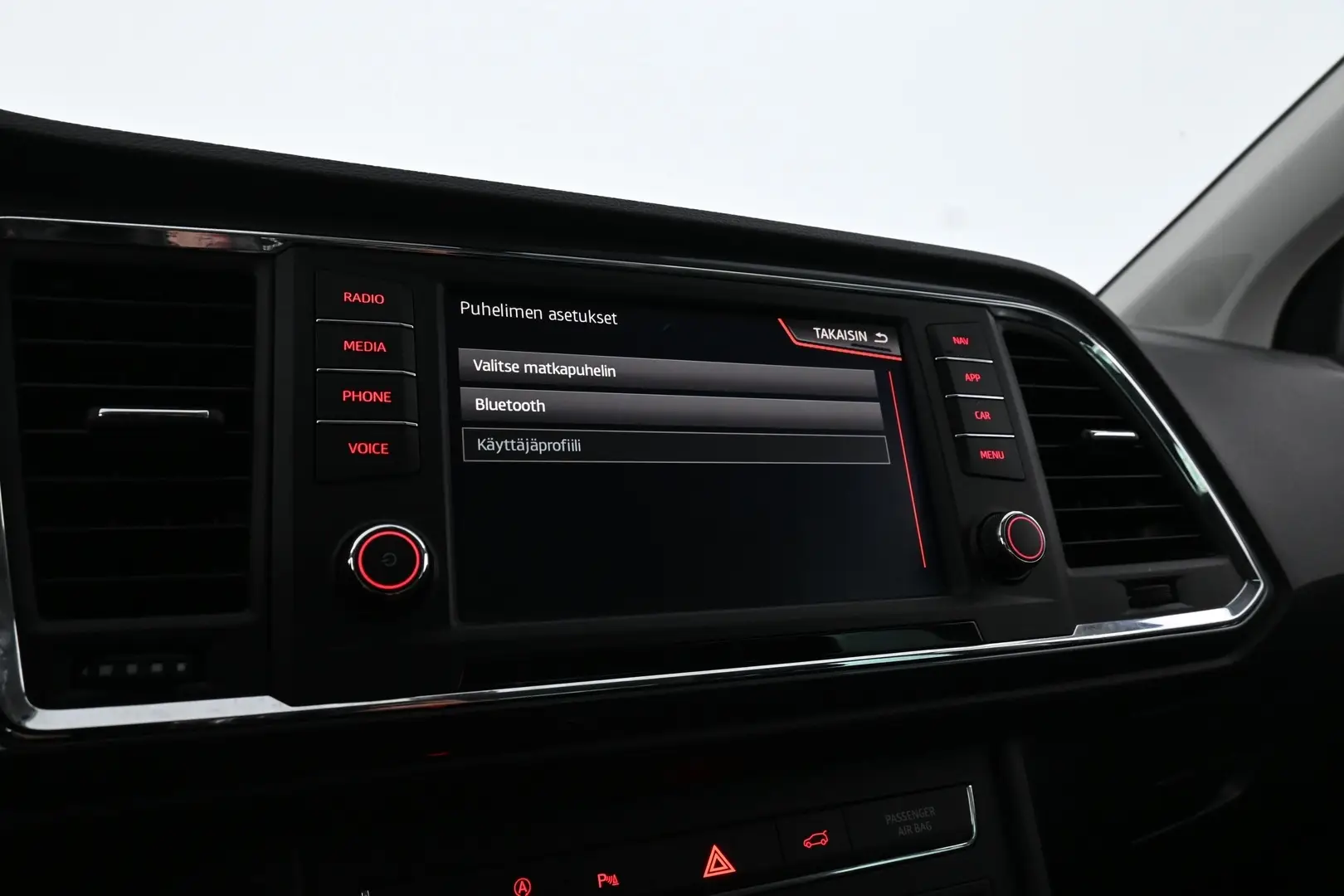 Car Image - 39ngd8bsj3lVx5vwpIq6Gv