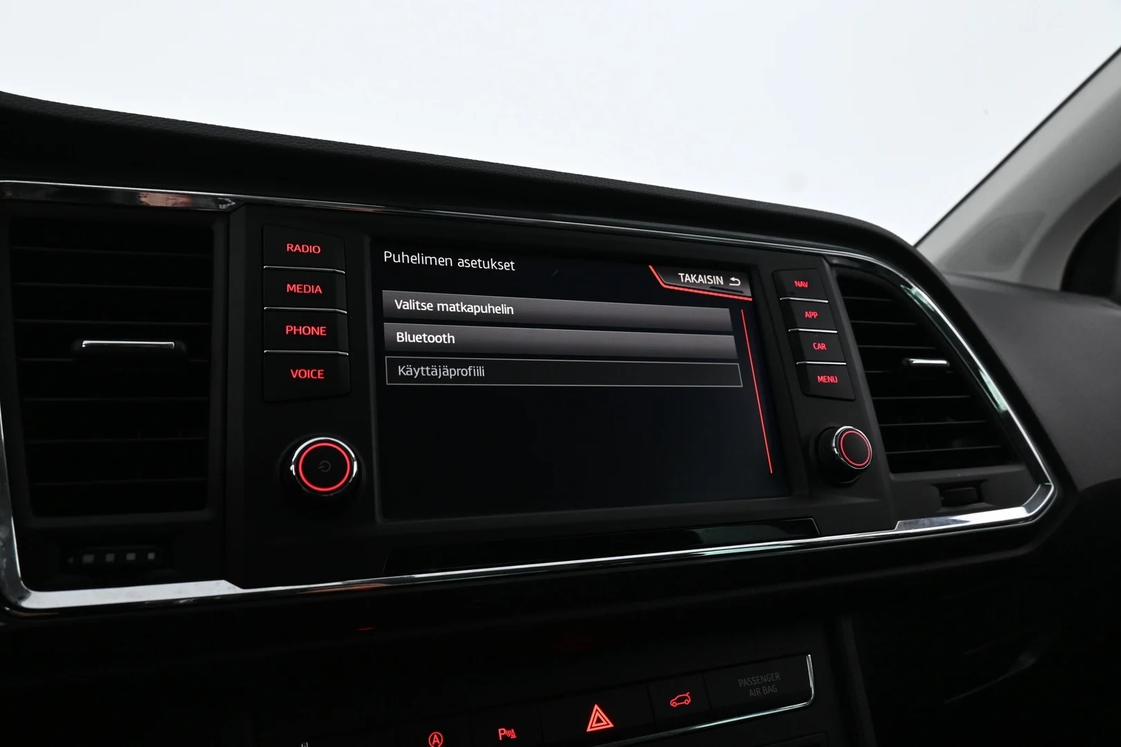 Car Image - 39ngd8bsj3lVx5vwpIq6Gv