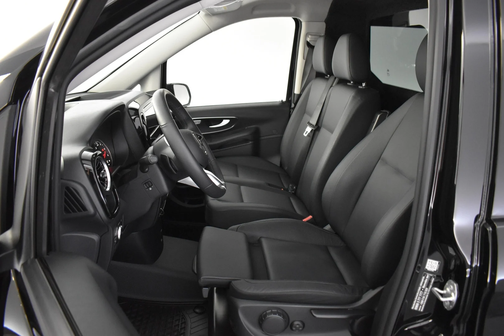 Car Image - 4wtkPQ0RPBiUspvPocTmf2