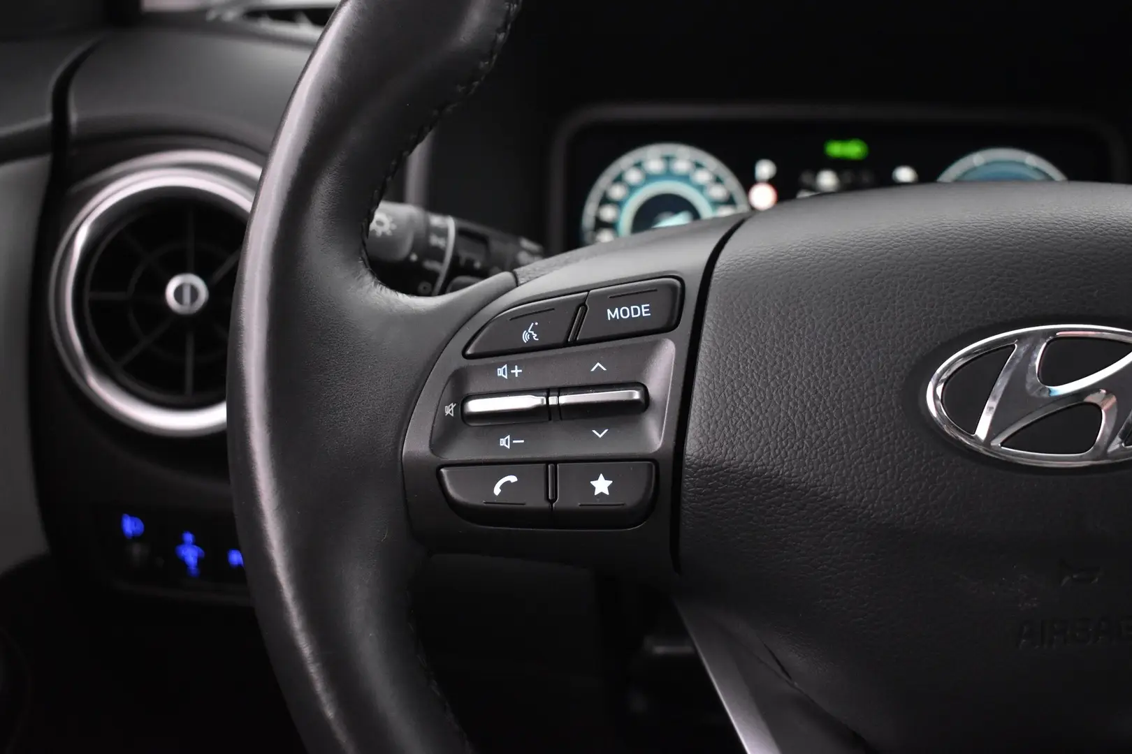 Car Image - NQvrmpjXoPK33jyJv9X7Q