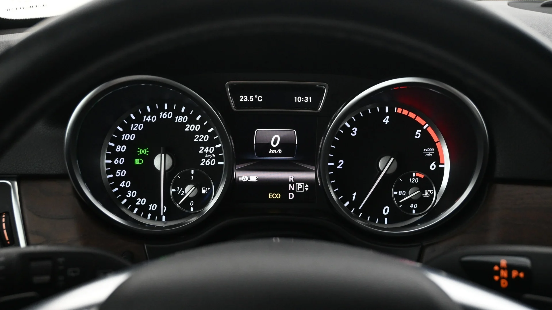 Car Image - 1wglySFuZ0NHKIpjd40kFv