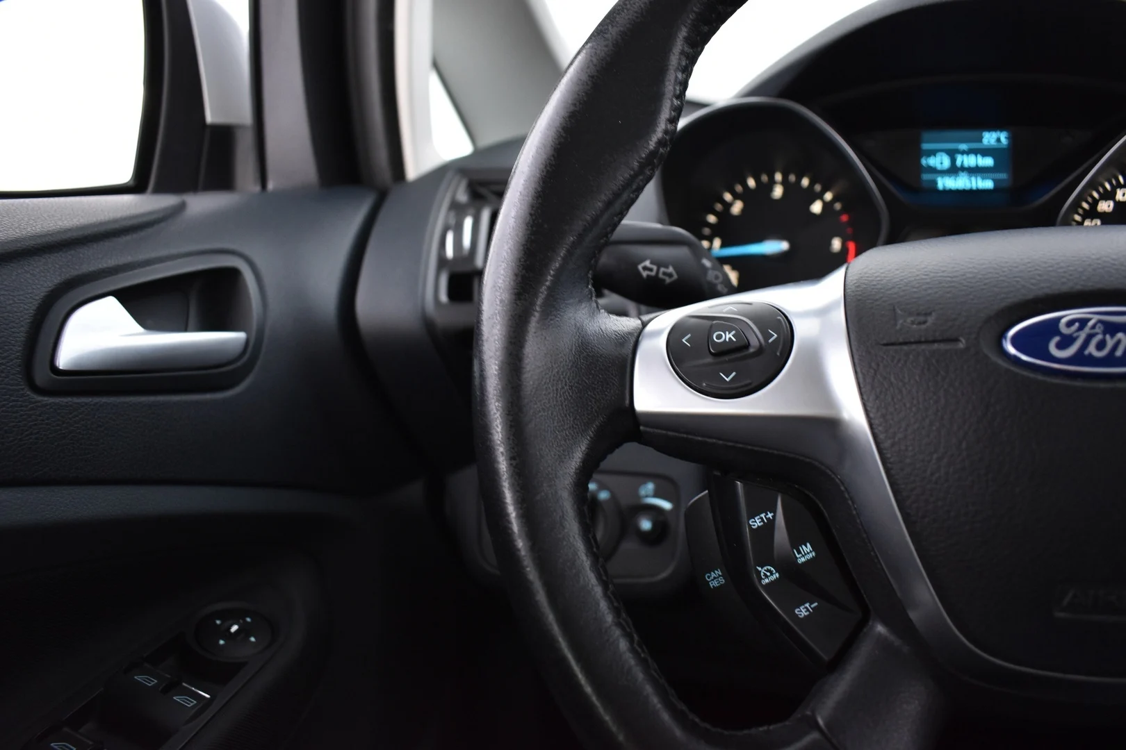 Car Image - 17xFvnkknQarcdjvMxAF3B