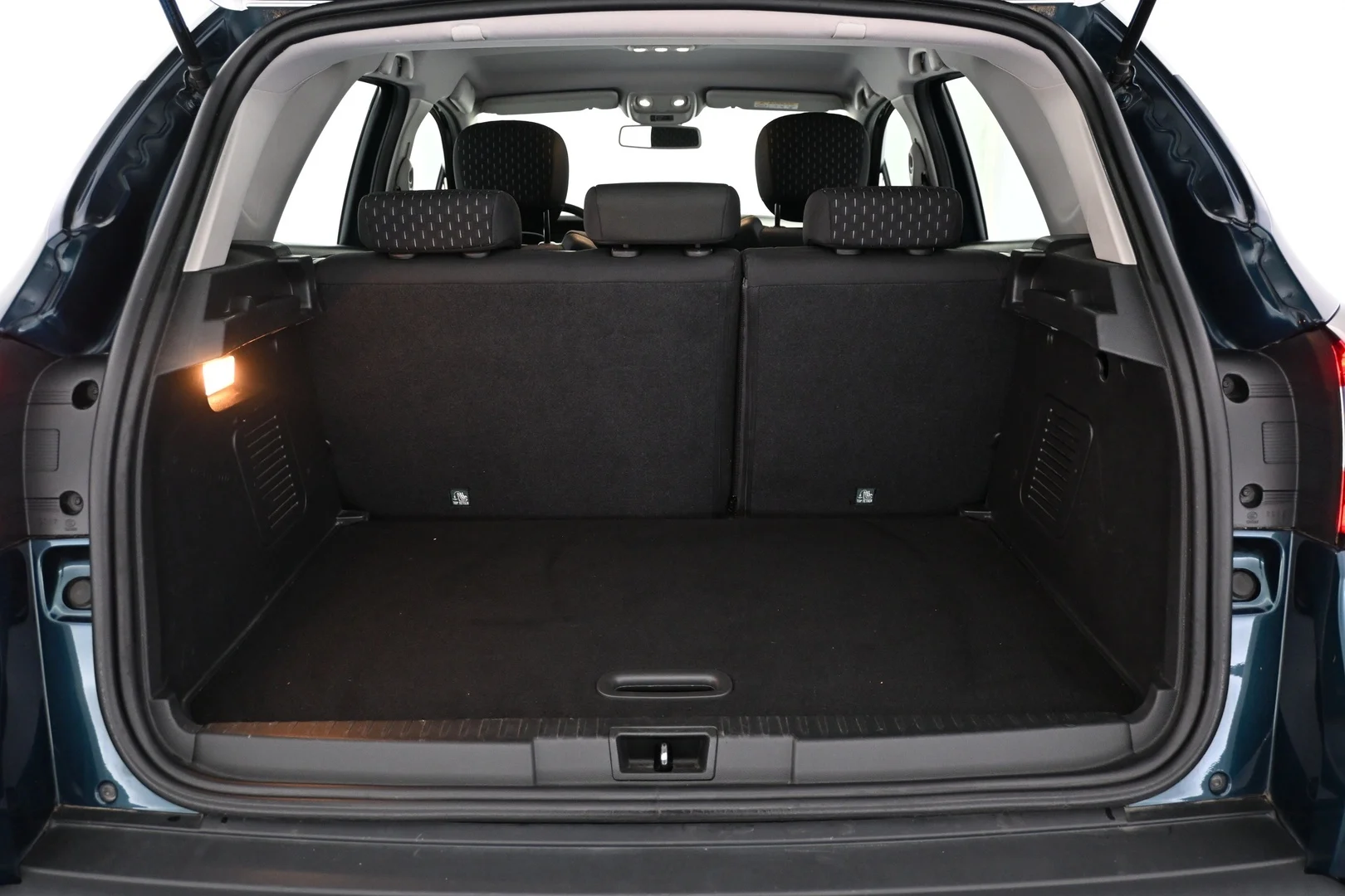 Car Image - 4qmMdd6M4VZymeqTog04Nv