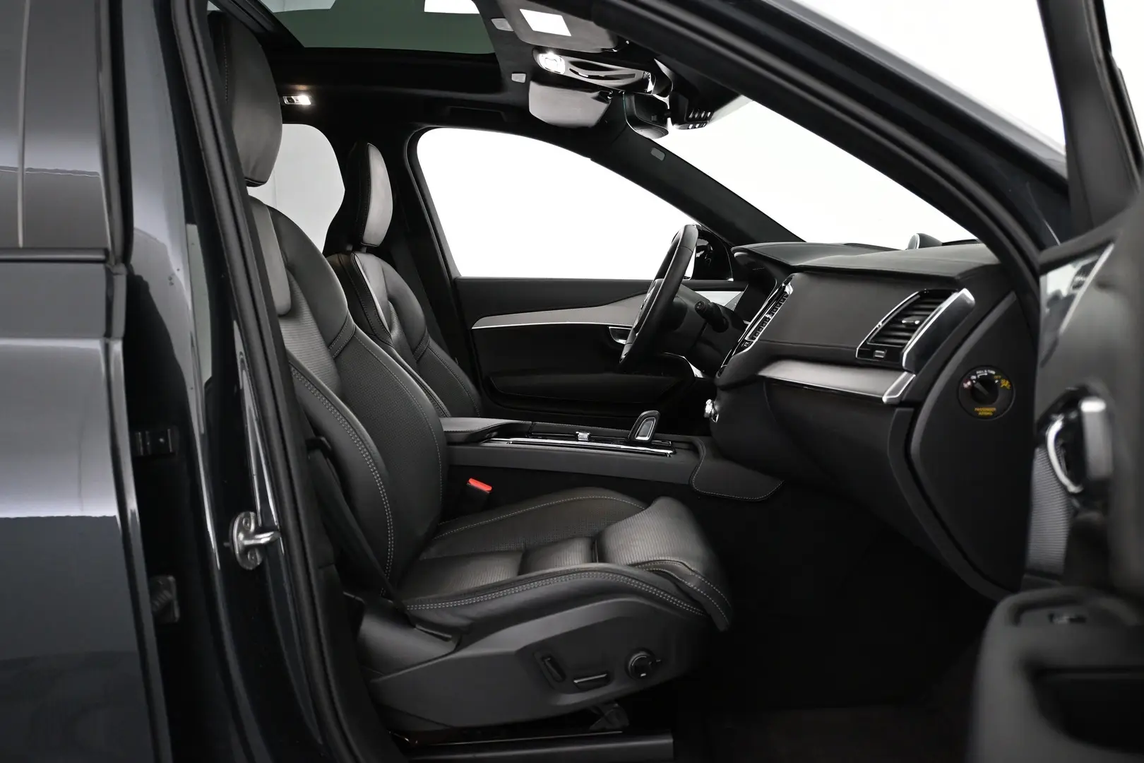 Car Image - ItALYdJP7EZOMWlFakrZF
