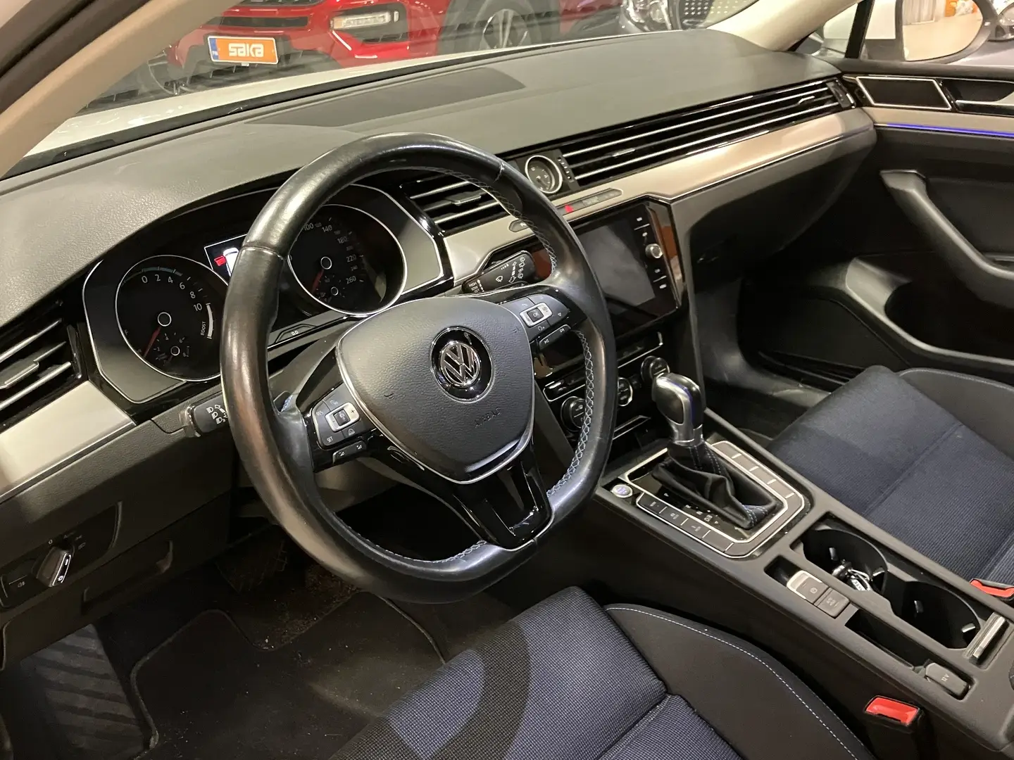 Car Image - 4wXU3aY3q9vOVkLE1dlK82