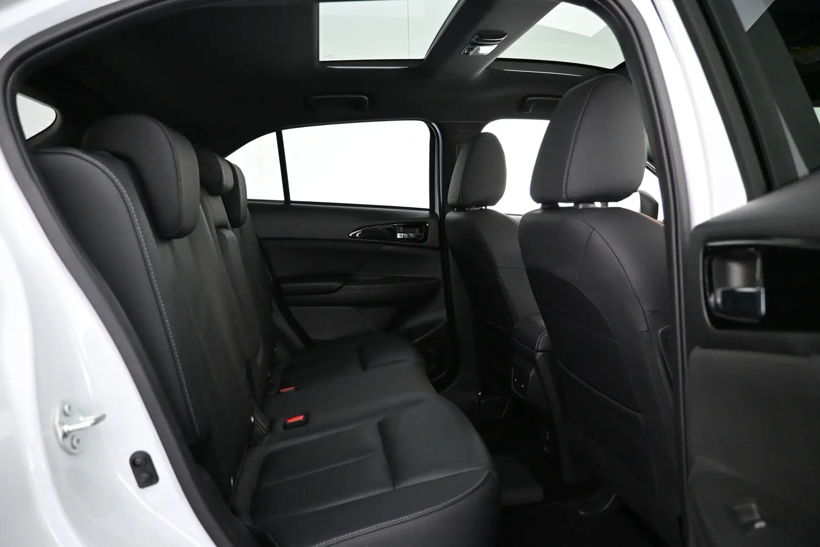 Car Image - 60vO5Q38GkaVIcVXb3hBFM