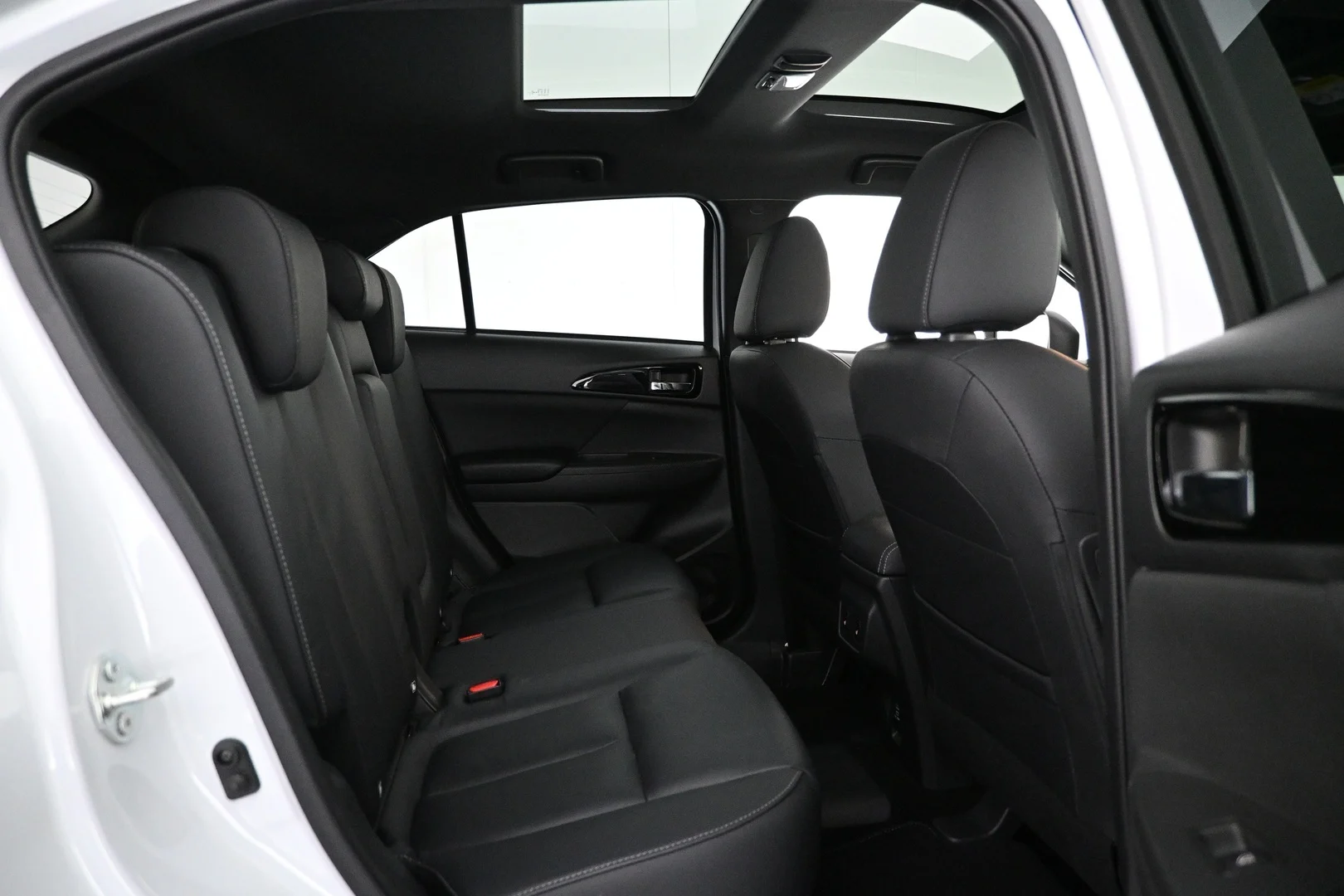 Car Image - 60vO5Q38GkaVIcVXb3hBFM