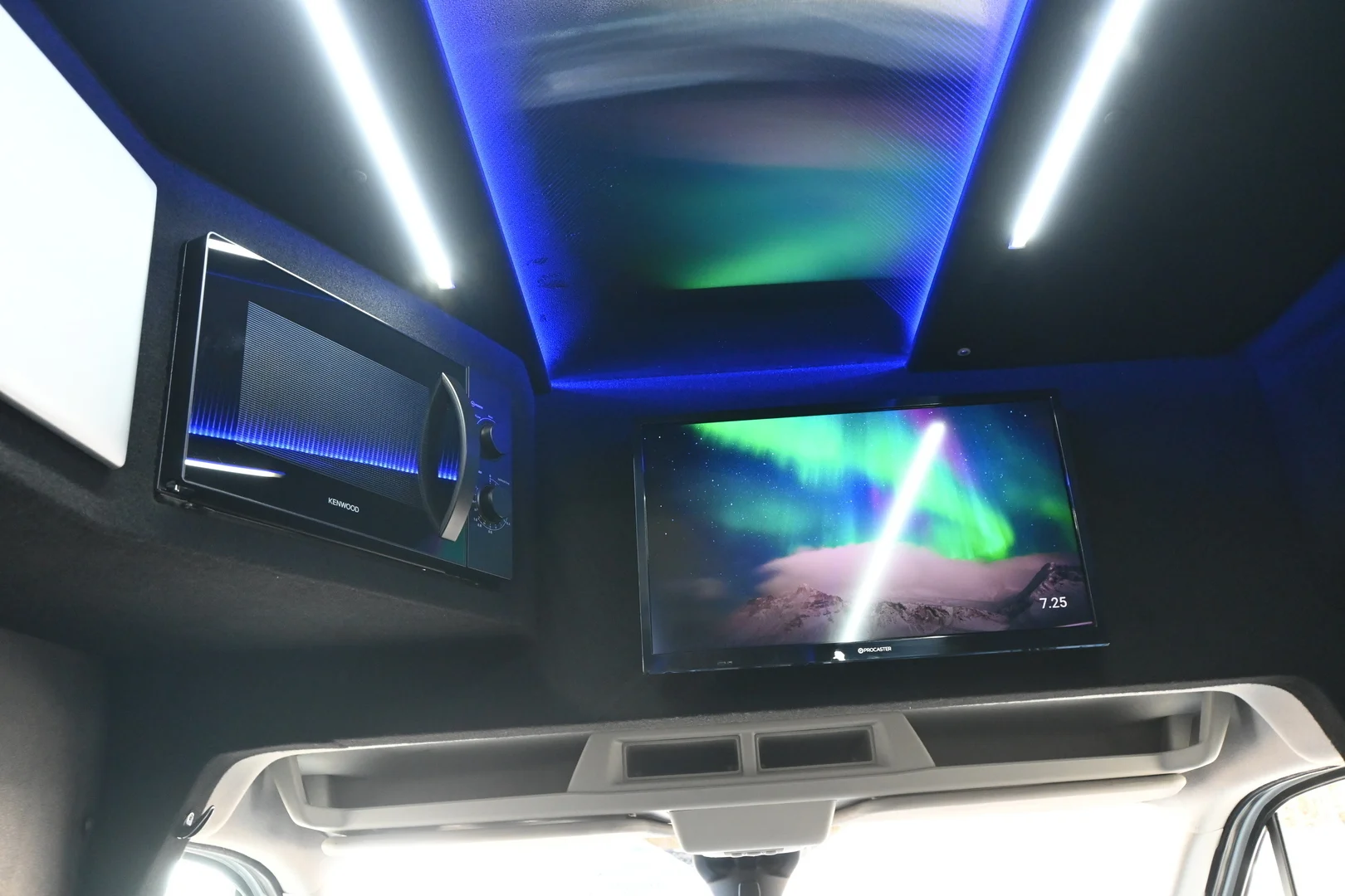 Car Image - 71YmdMi81vc3R54V2usQS