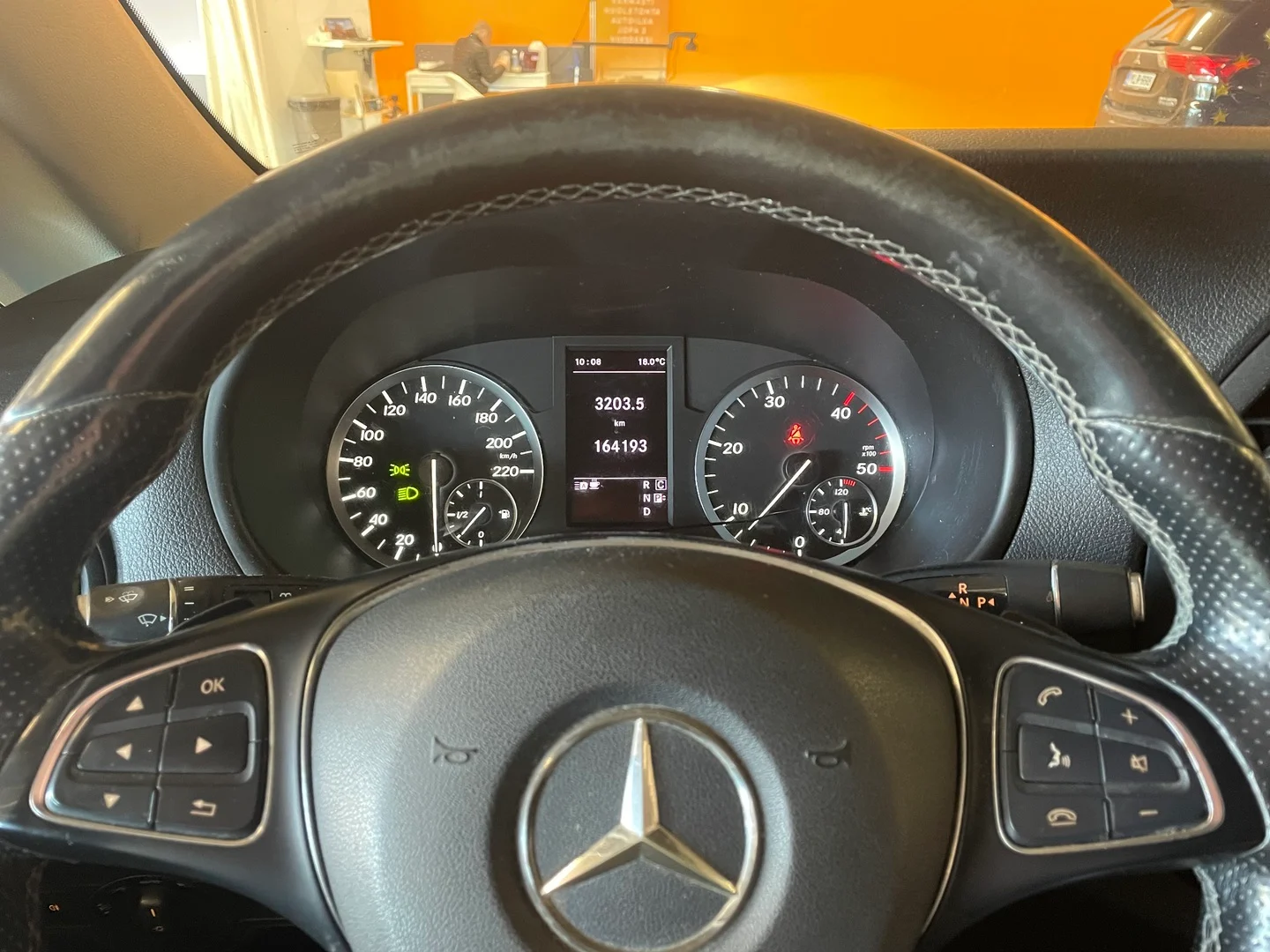 Car Image - 6SojFSv7TnuIqkl8ZYFlxi