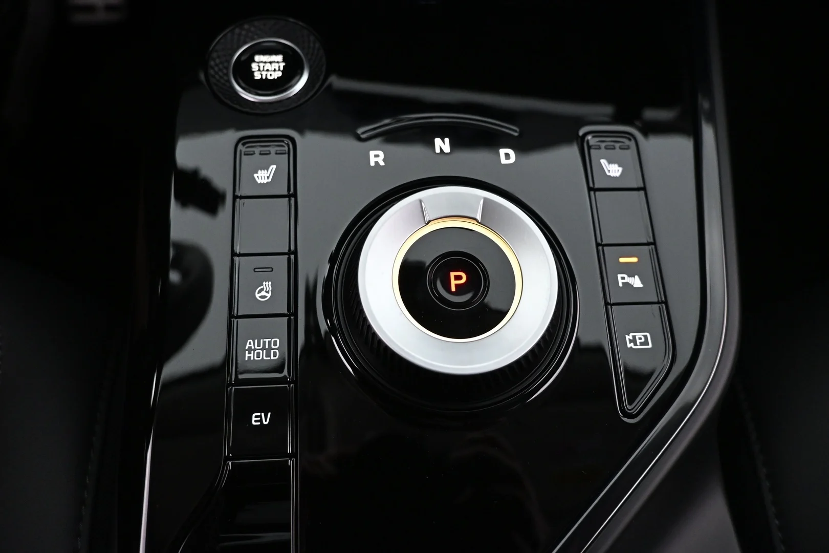 Car Image - 3c08YlzUougQkd9UJLWsWo
