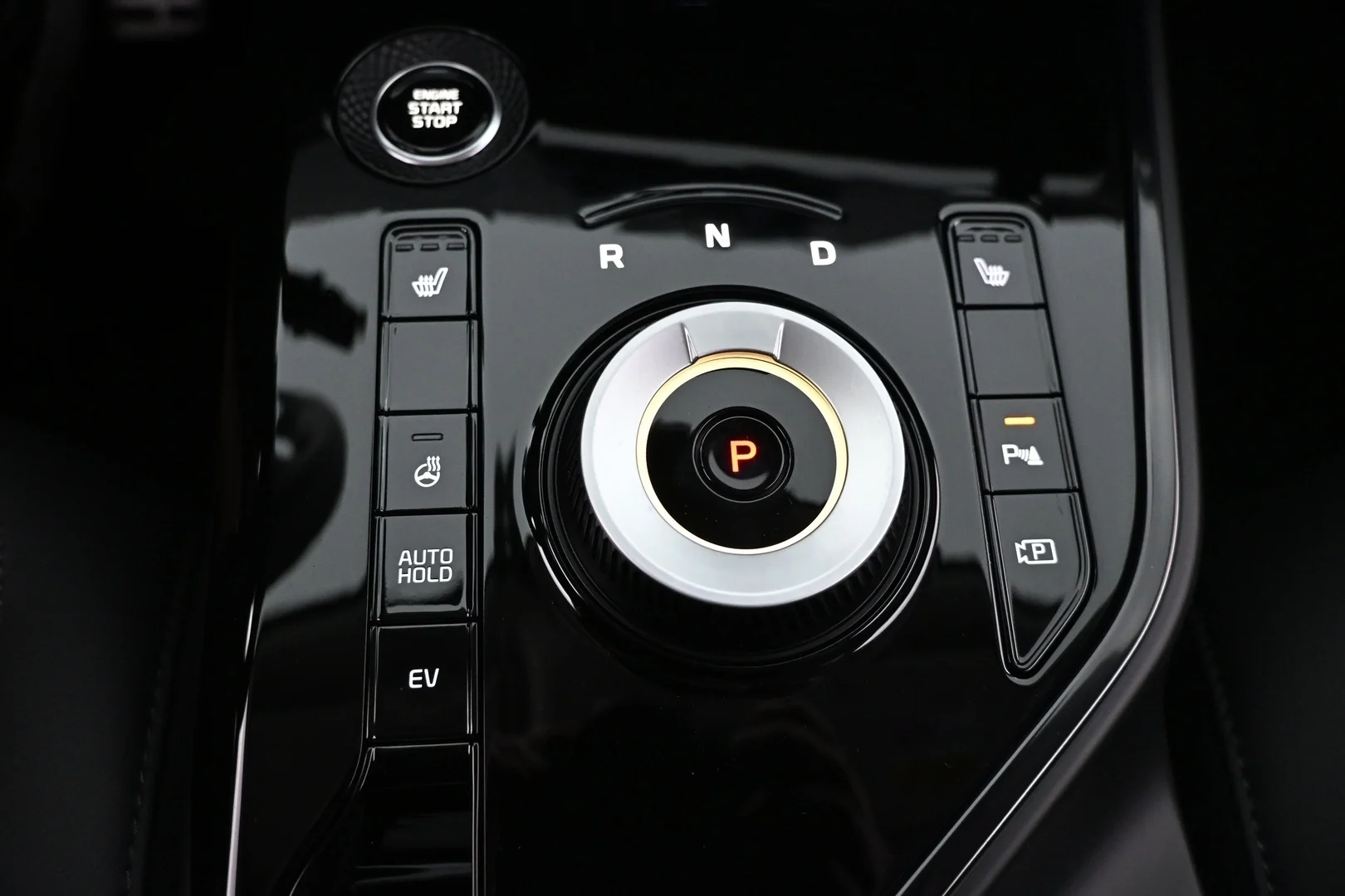 Car Image - 3c08YlzUougQkd9UJLWsWo