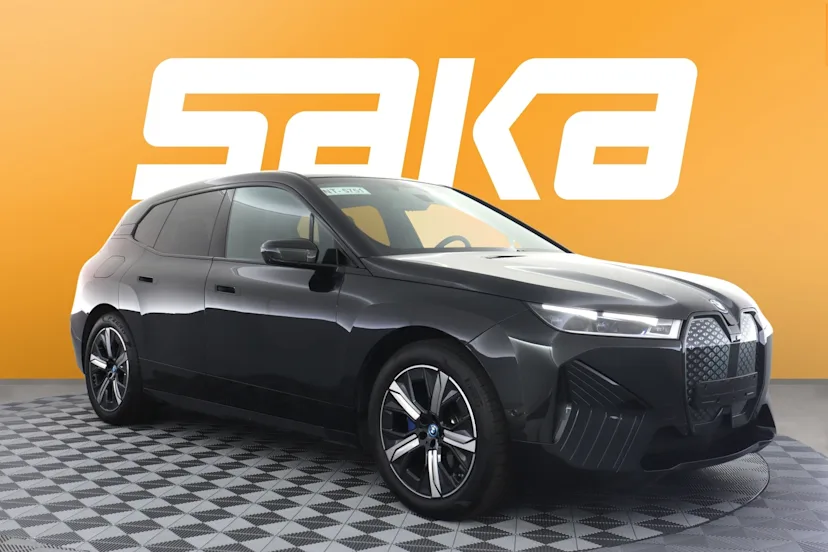 BMW iX