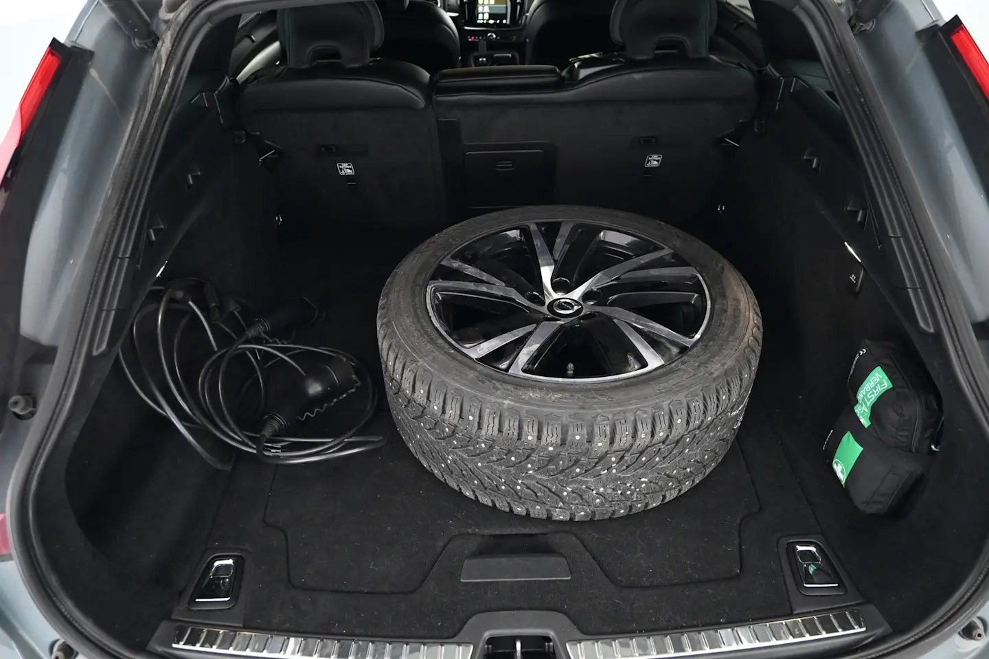 Car Image - 5SO8HpTt9etjuxU30X2W6L