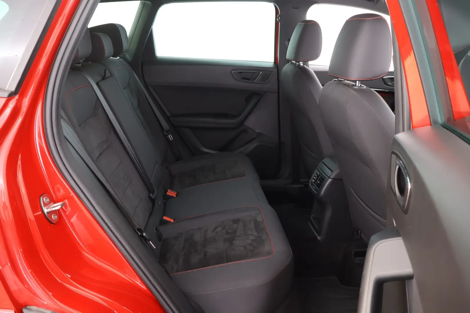 Car Image - 7hlcHVD0kRbTAZKS5x6Gj7