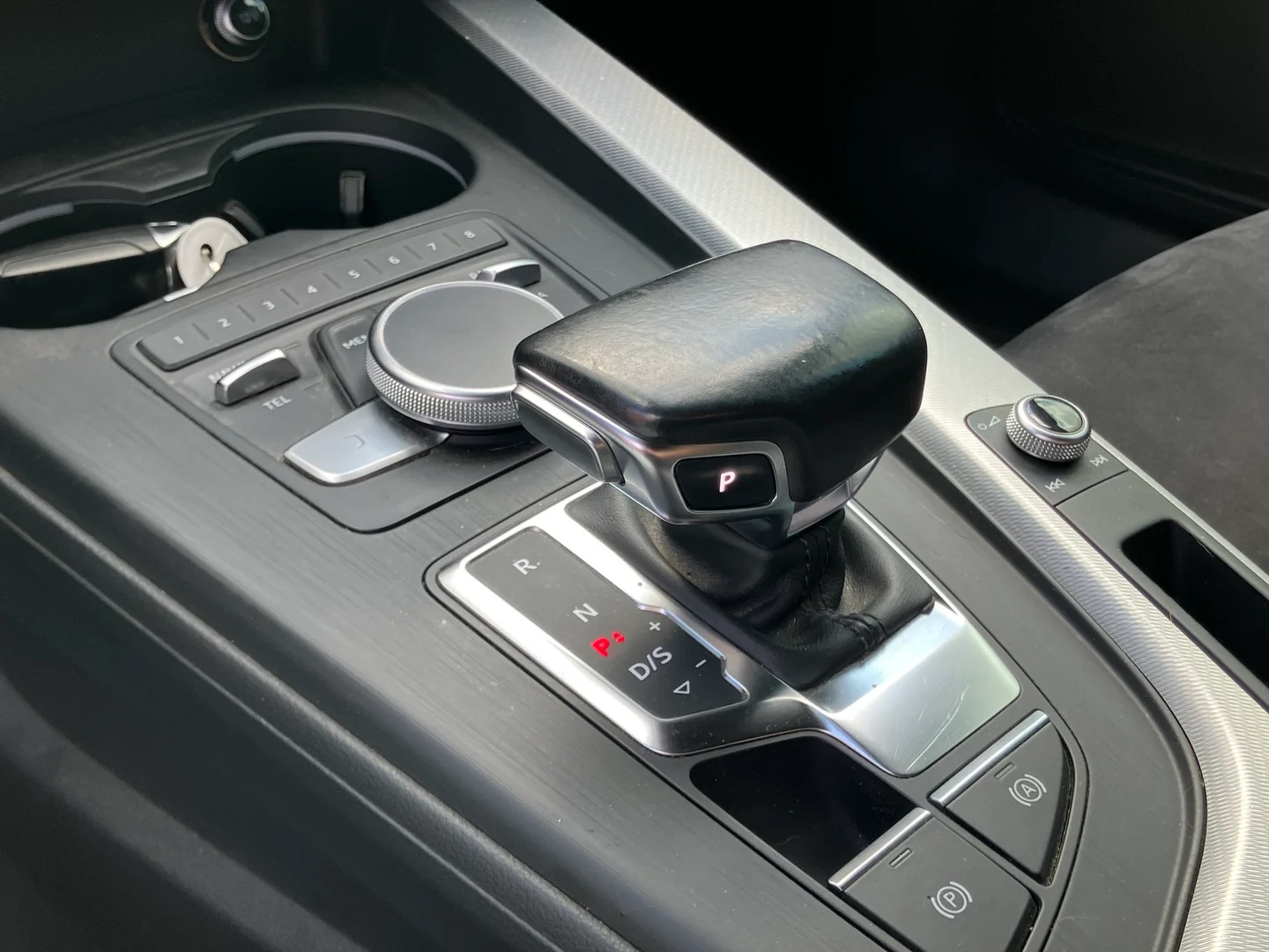 Car Image - 2UESXZC7Bp80iVfxxtljz0