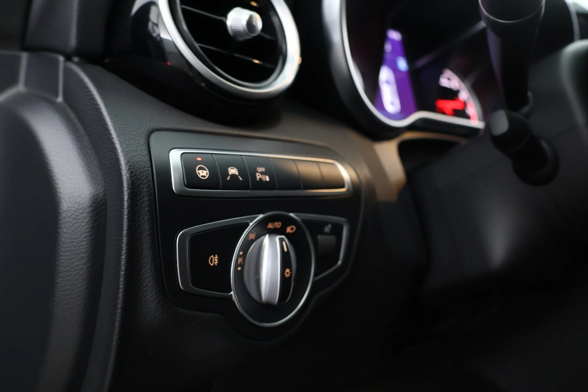 Car Image - 6bVdCsnUCrkZe1qKnR0V1h