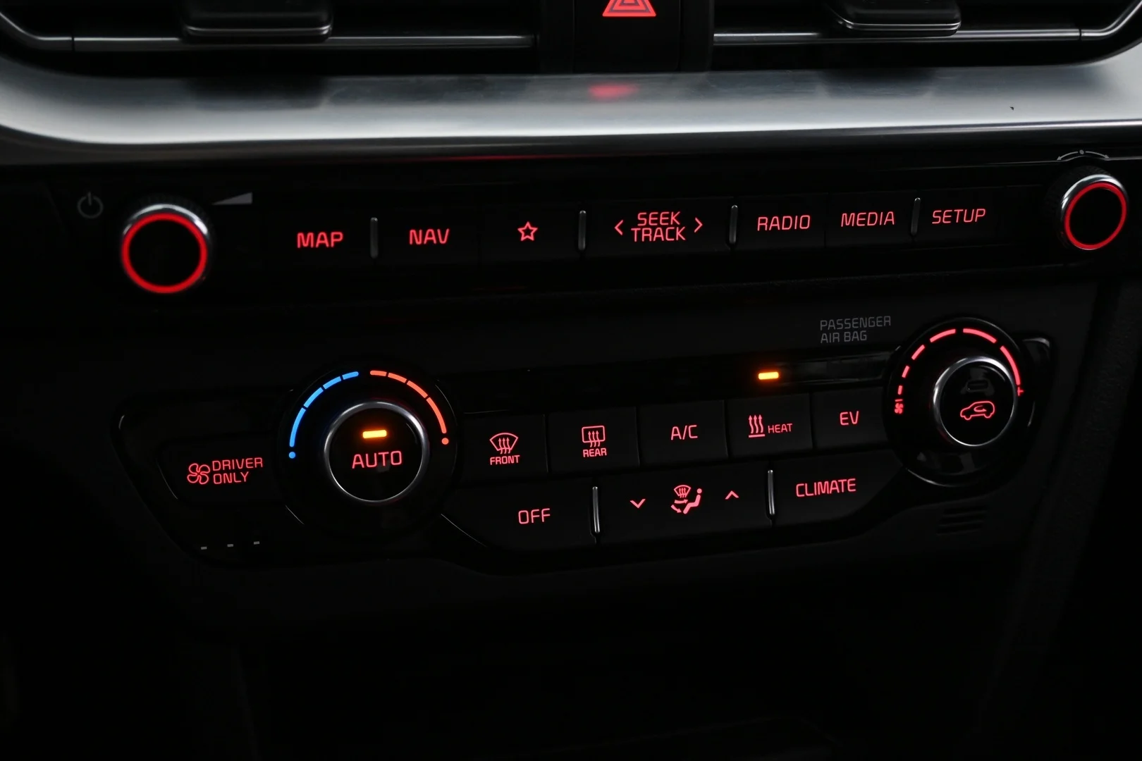 Car Image - 2ZgxaMWiTb2r2sx26KIPHe