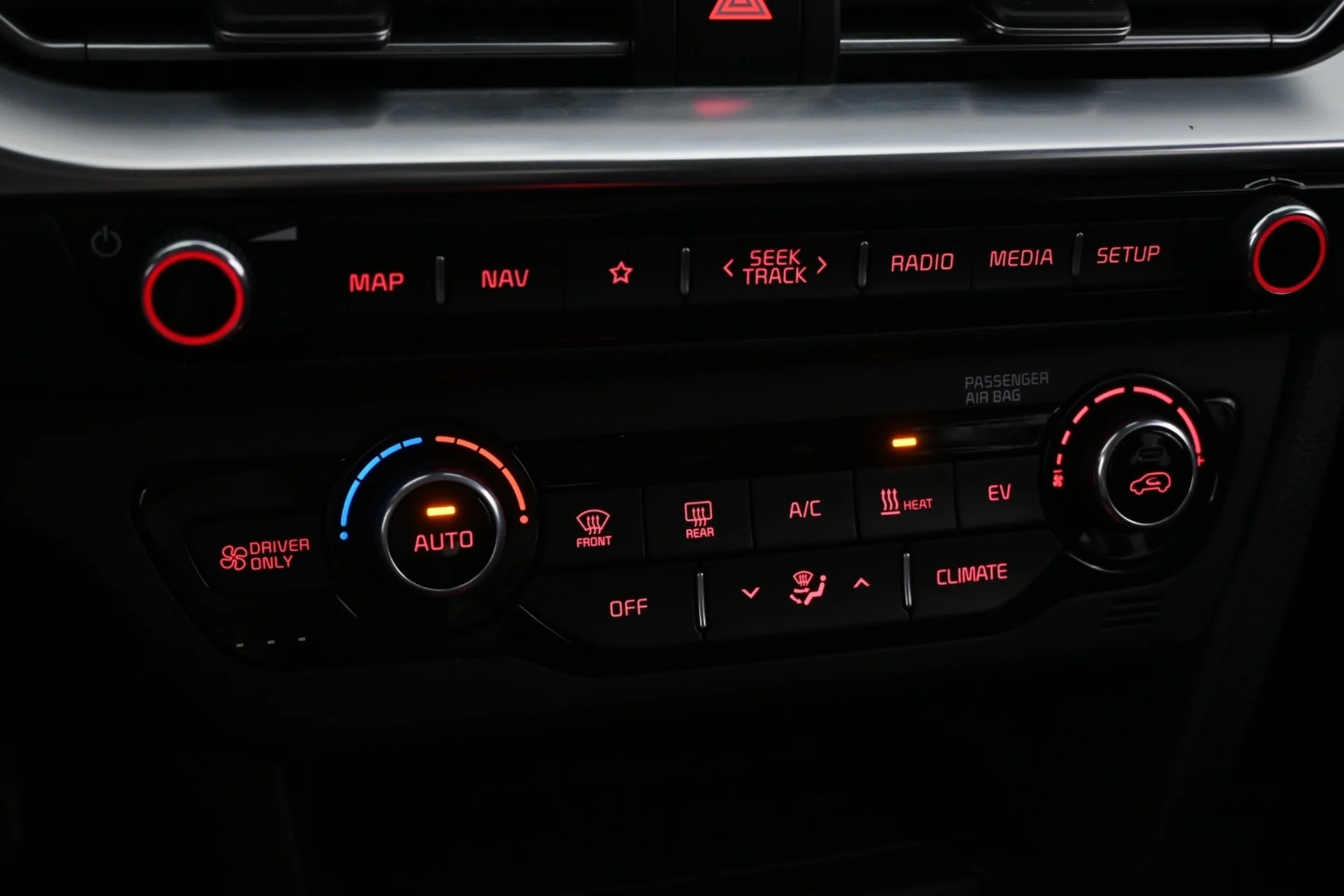 Car Image - 2ZgxaMWiTb2r2sx26KIPHe