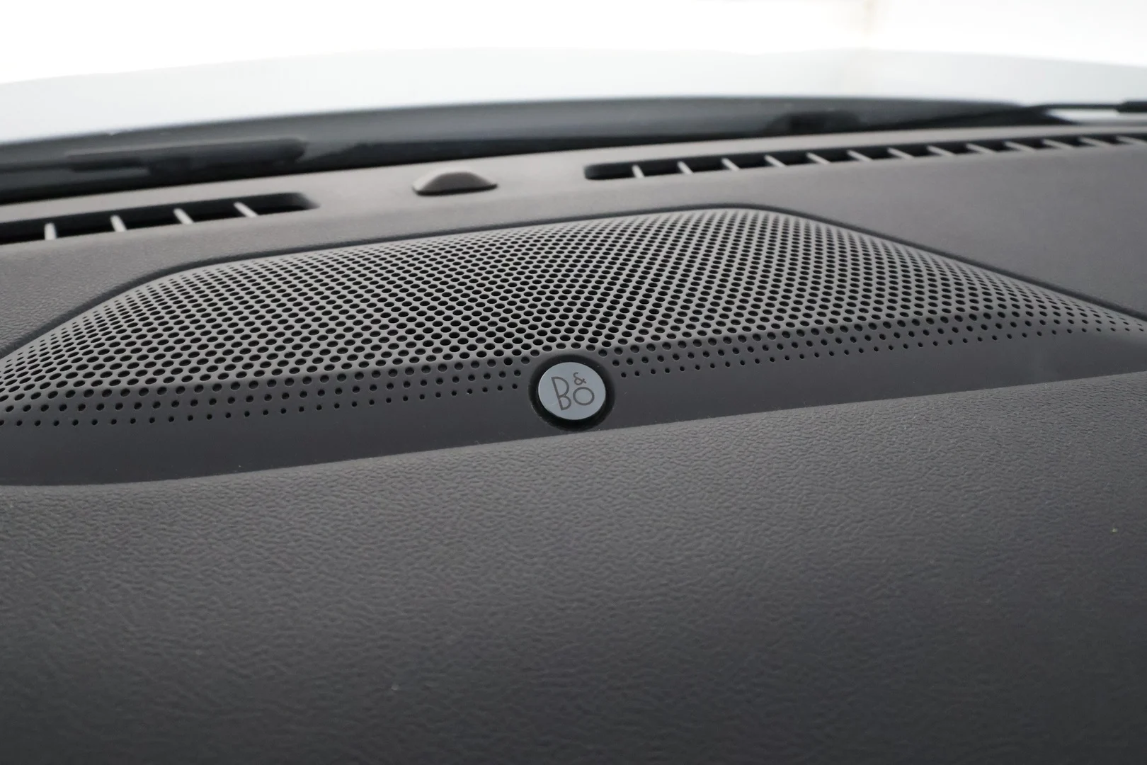 Car Image - nwjKle3aFqkyvXuLR9WzS