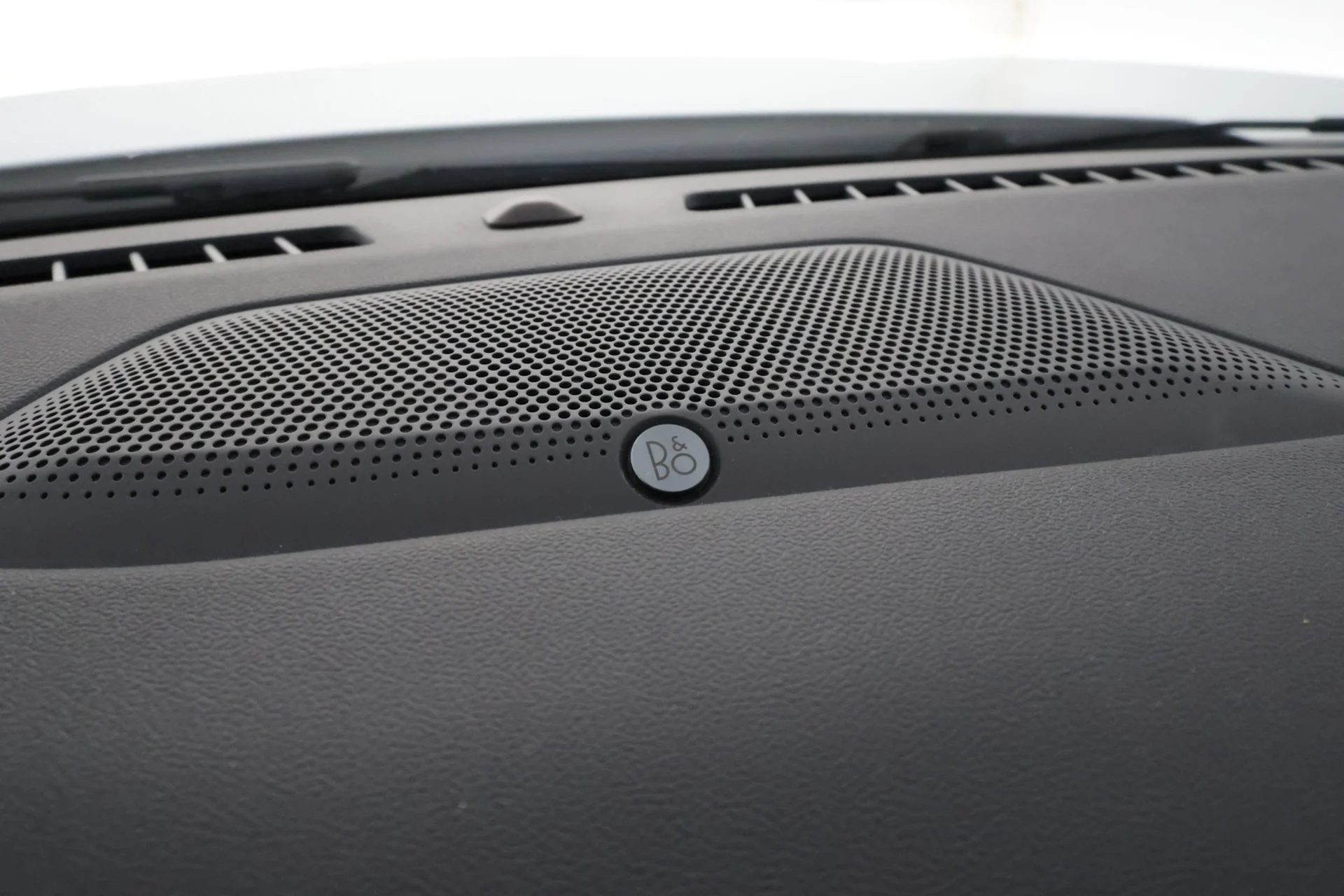 Car Image - nwjKle3aFqkyvXuLR9WzS