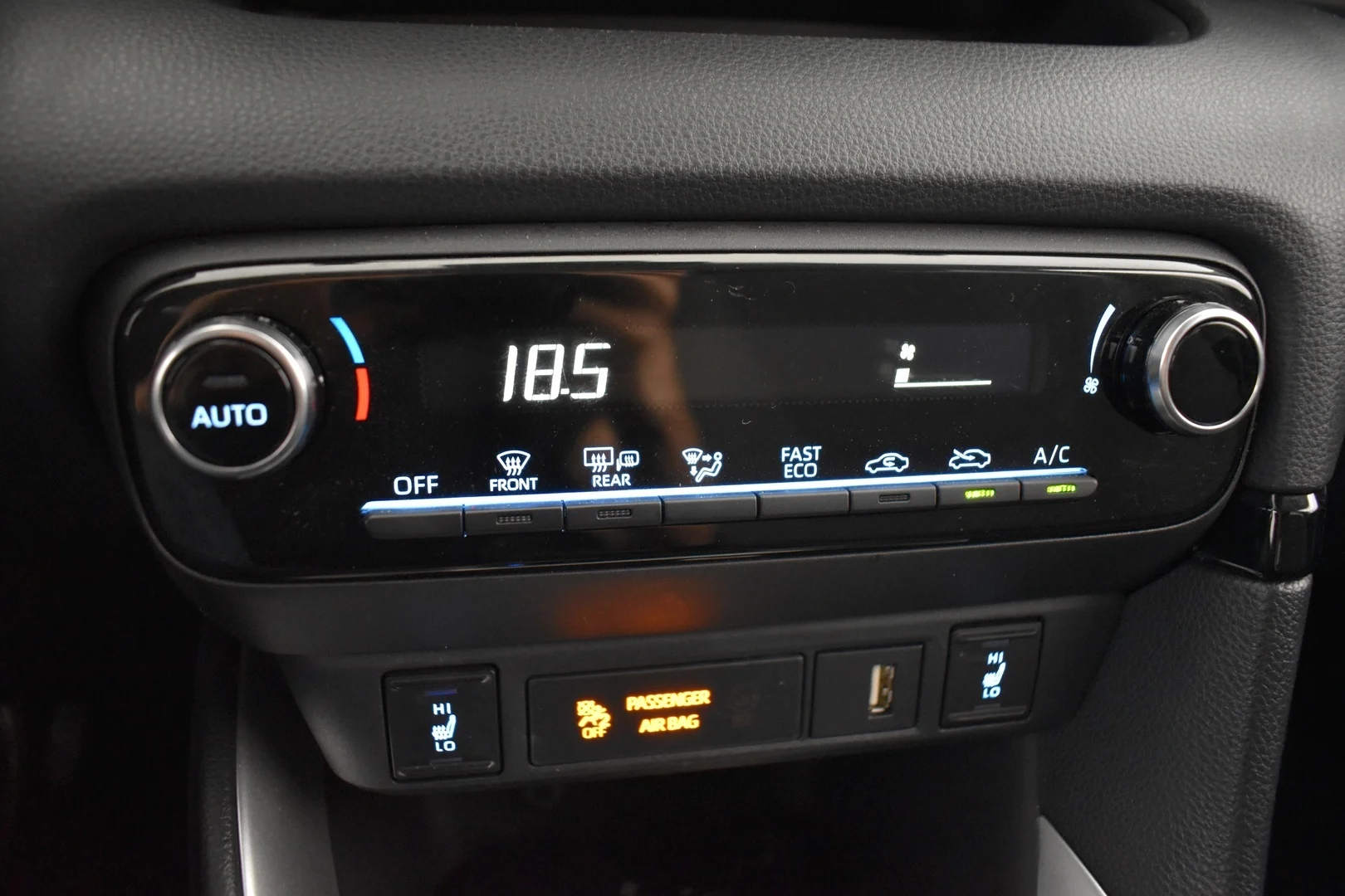 Car Image - 4zheQT2n9VLXR6zXTEF1Go