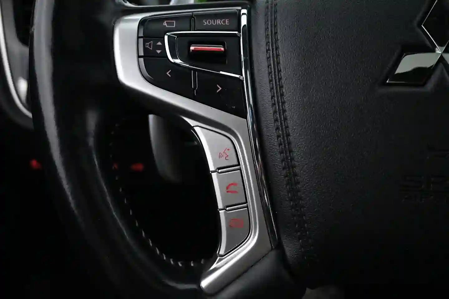 Car Image - 4YLHl7bhdlbYAF35zgMoBE