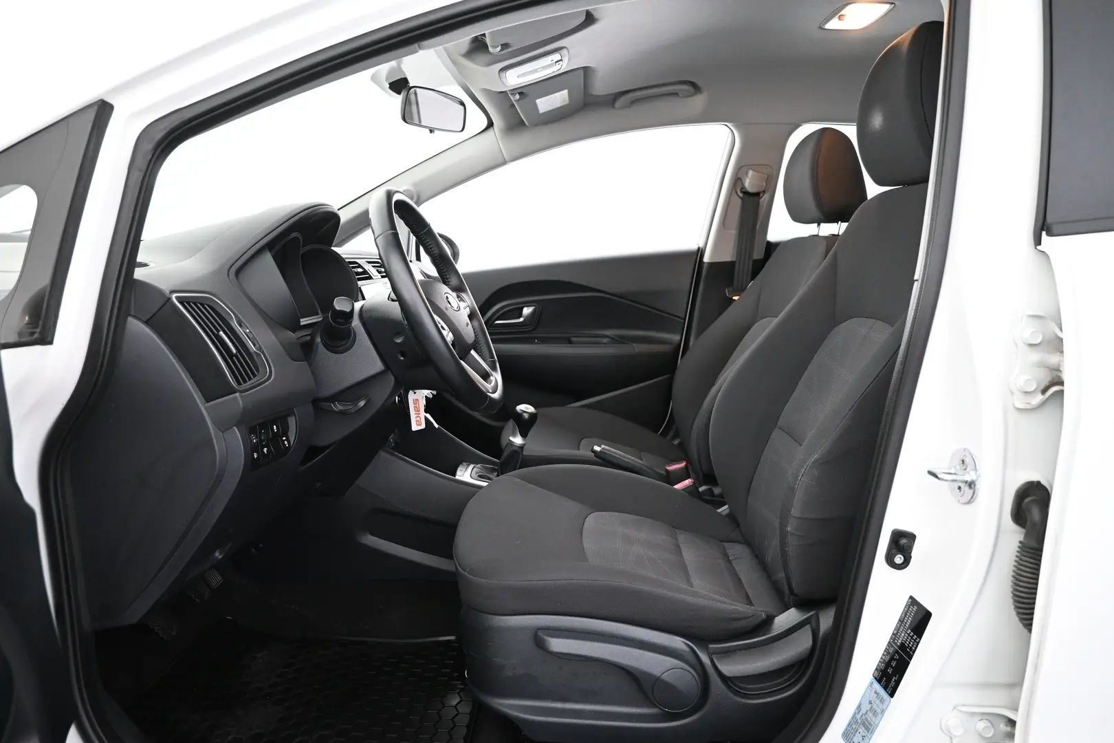 Car Image - 3Ws4biXW4TxVkA1rdyf7dW