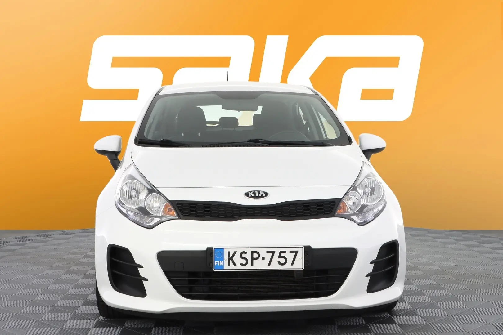 Car Image - 3Ws4biXW4TxVkA1rdyf7dW