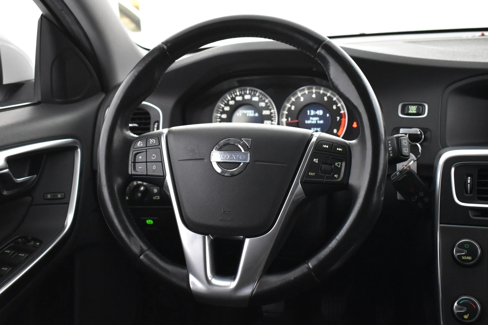 Car Image - 2F1jbxuIrVMtPb1nStBJXY
