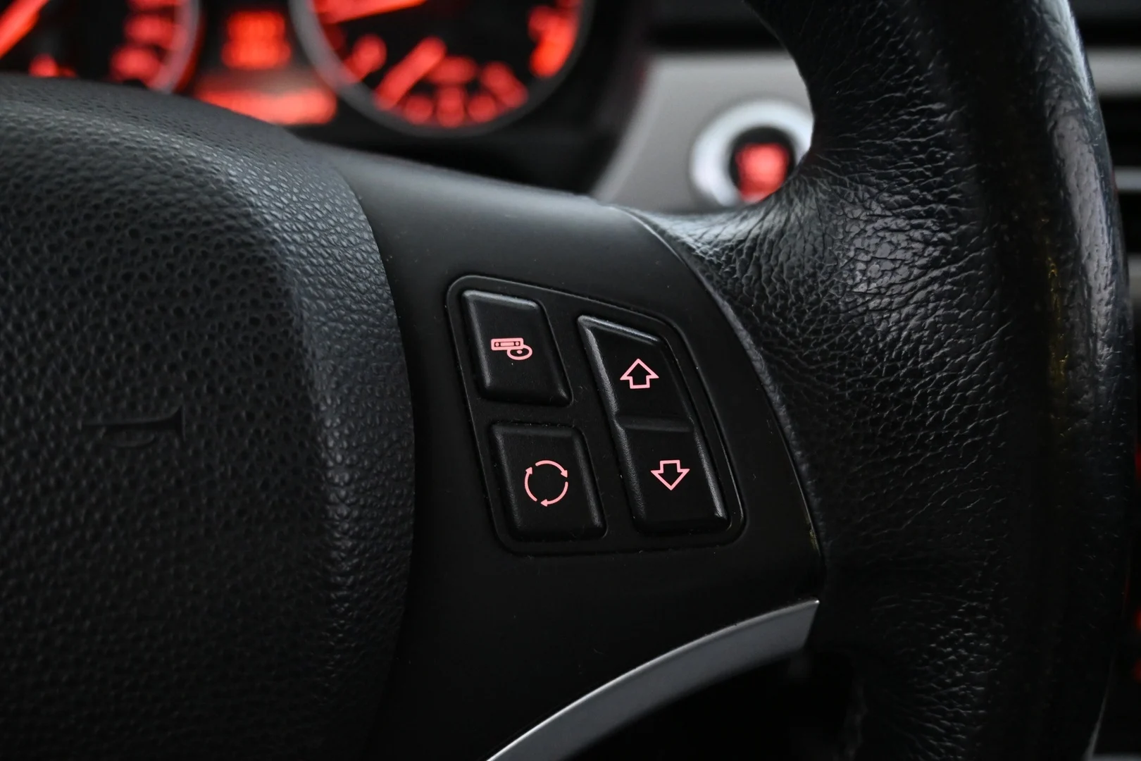 Car Image - 2k9wn7m3fOEPPWrKkSp2og