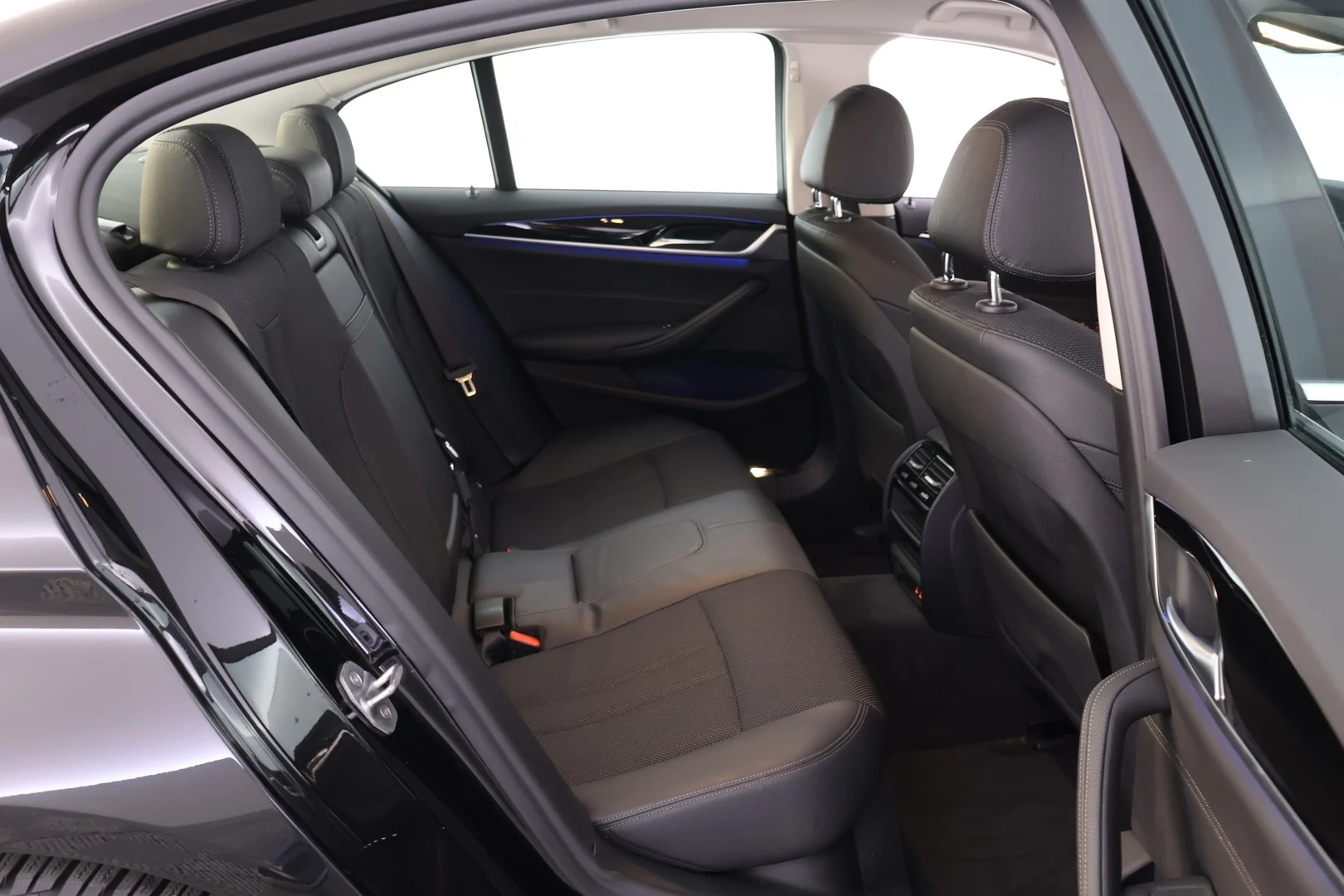Car Image - 45Pg6pQFJFKP1jvEuqMgTC