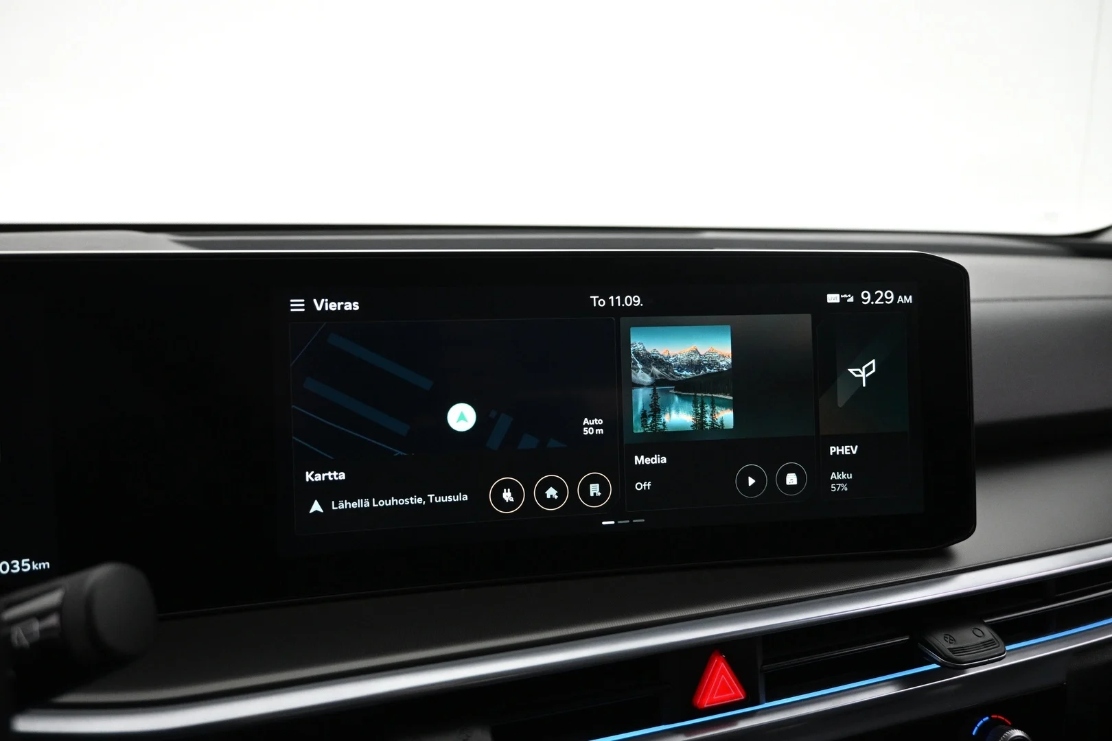 Car Image - 4Z916uJqHwGevyI16T8tfm