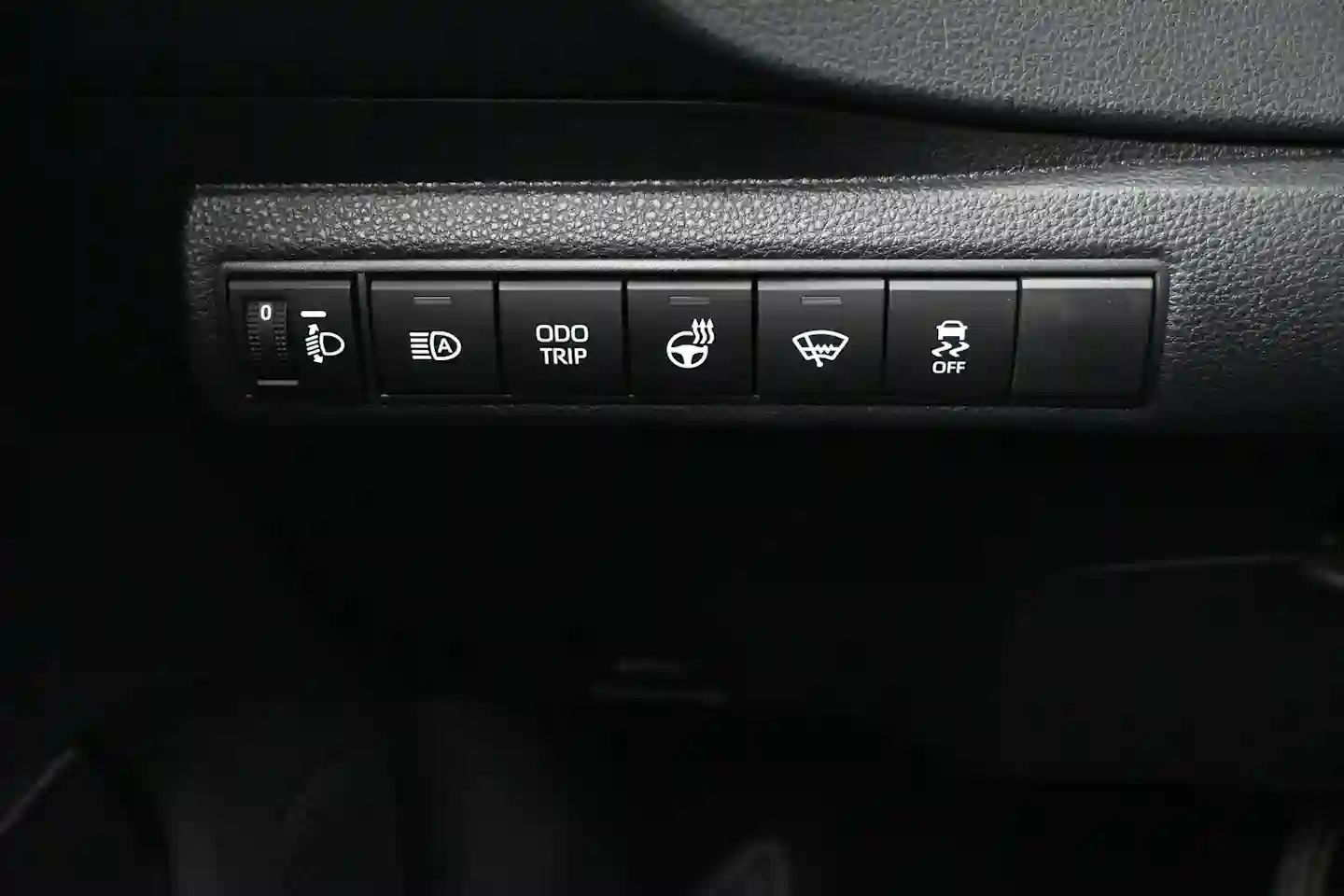 Car Image - 2ExMIWCoX8mUs53YSjvVLS