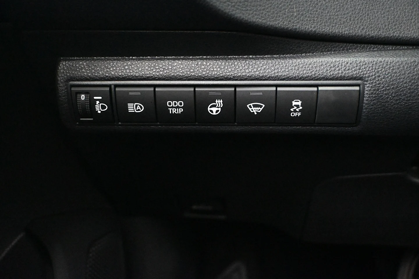 Car Image - 2ExMIWCoX8mUs53YSjvVLS