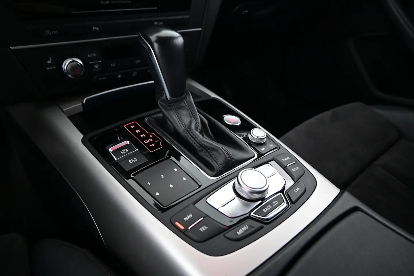 Car Image - 4nS0EK81SJbjOQrxFx4vrH