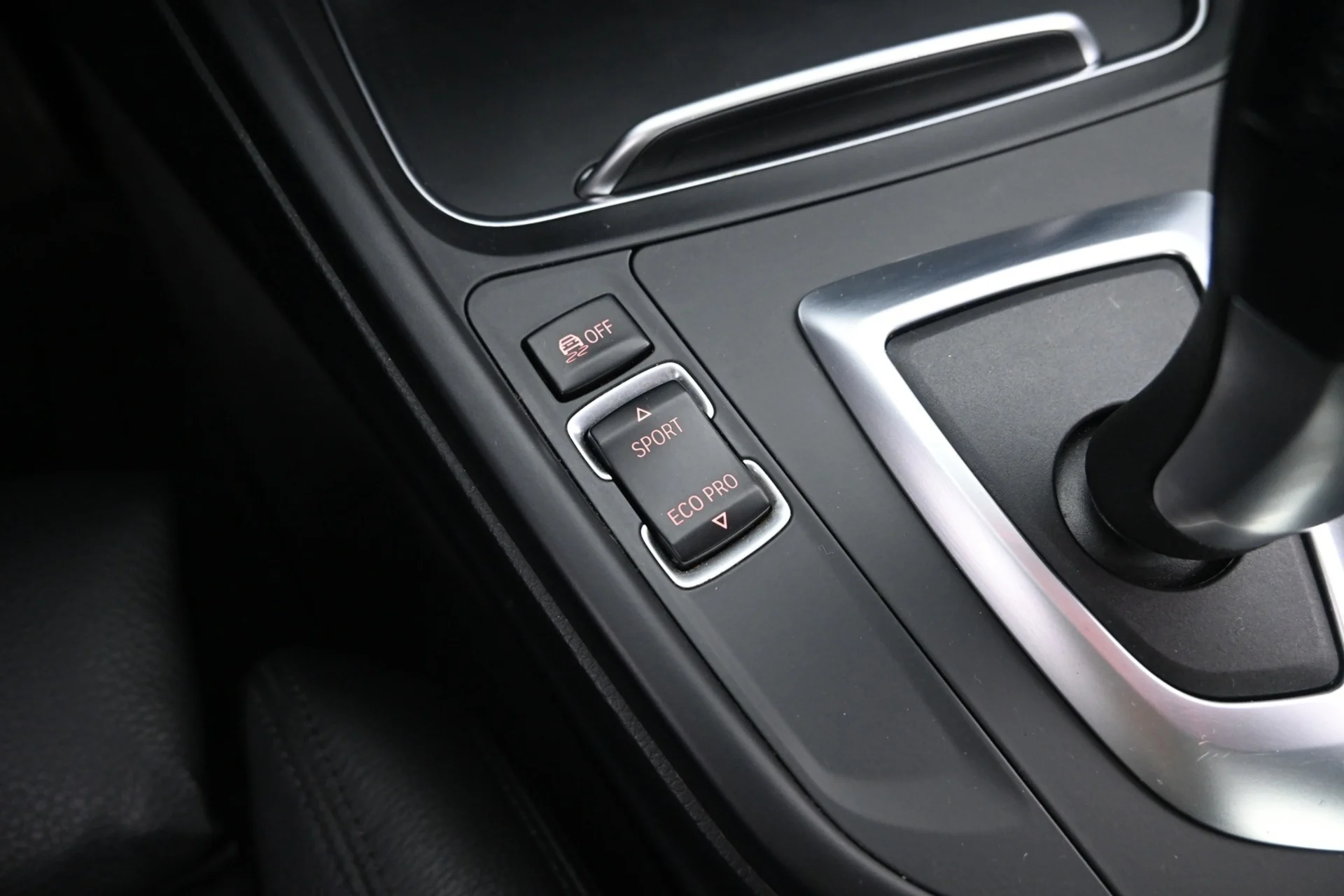 Car Image - 4QPLtabJSuBYxJk6W1Jro5