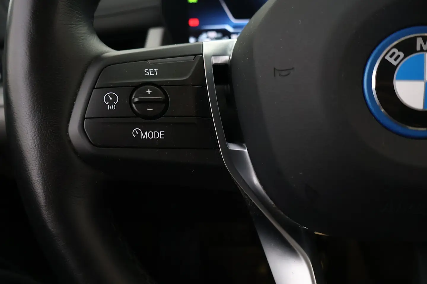 Car Image - 2fXXy8CoftBiiFz4oMpZXP