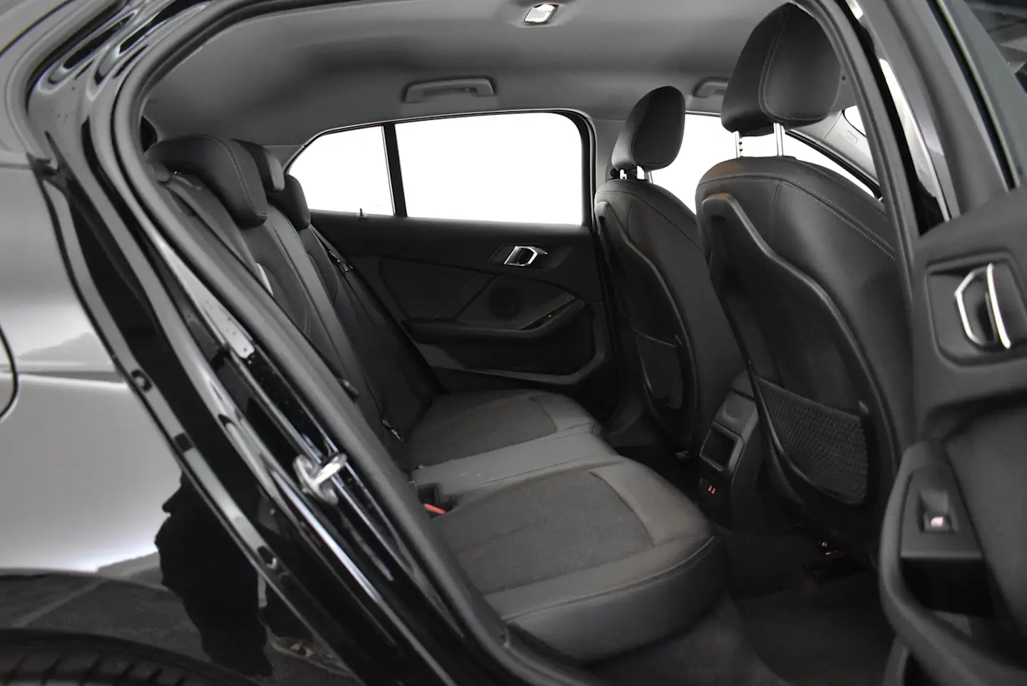 Car Image - 2fH8KxORdvyTB1YZ36yMU5