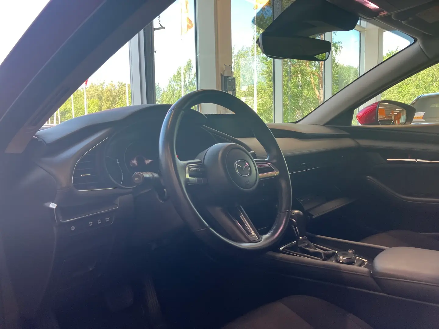 Car Image - 7HWb7JUaqwzywaLs9GBcV8