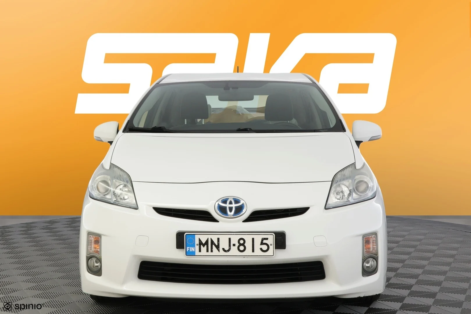 Car Image - 3CqroSploMVXxJLMELLoKU