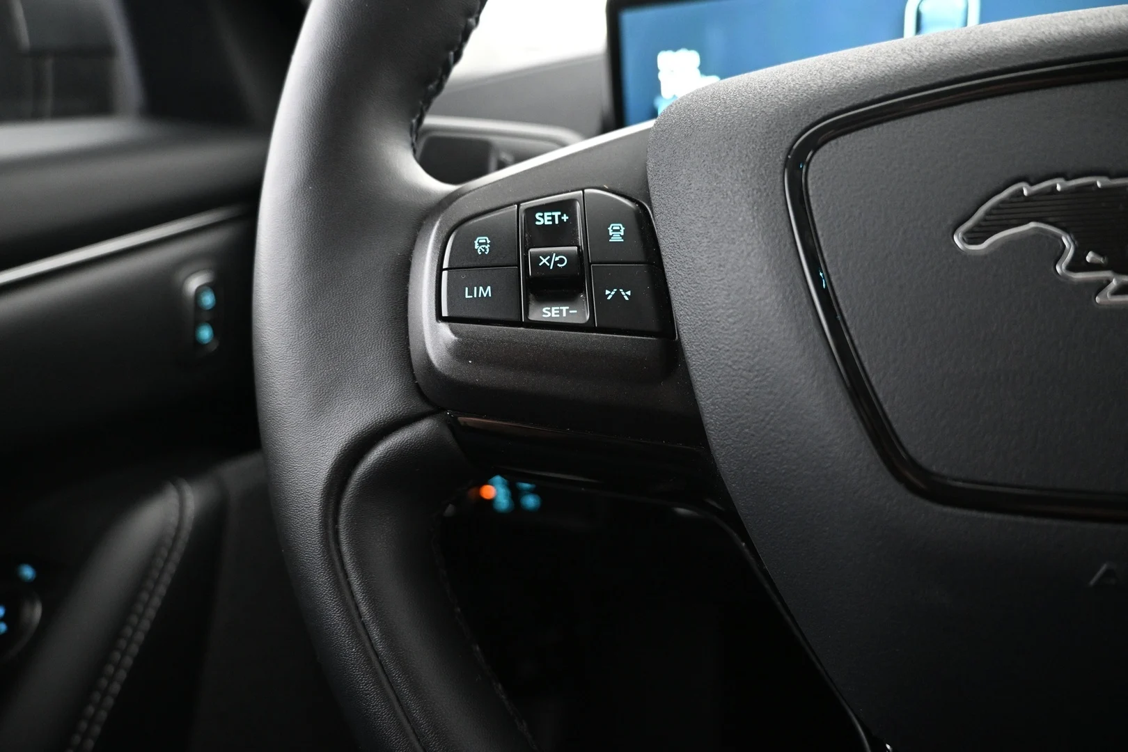 Car Image - 3qnSPo1Rh6ixFzgmK5P8iT