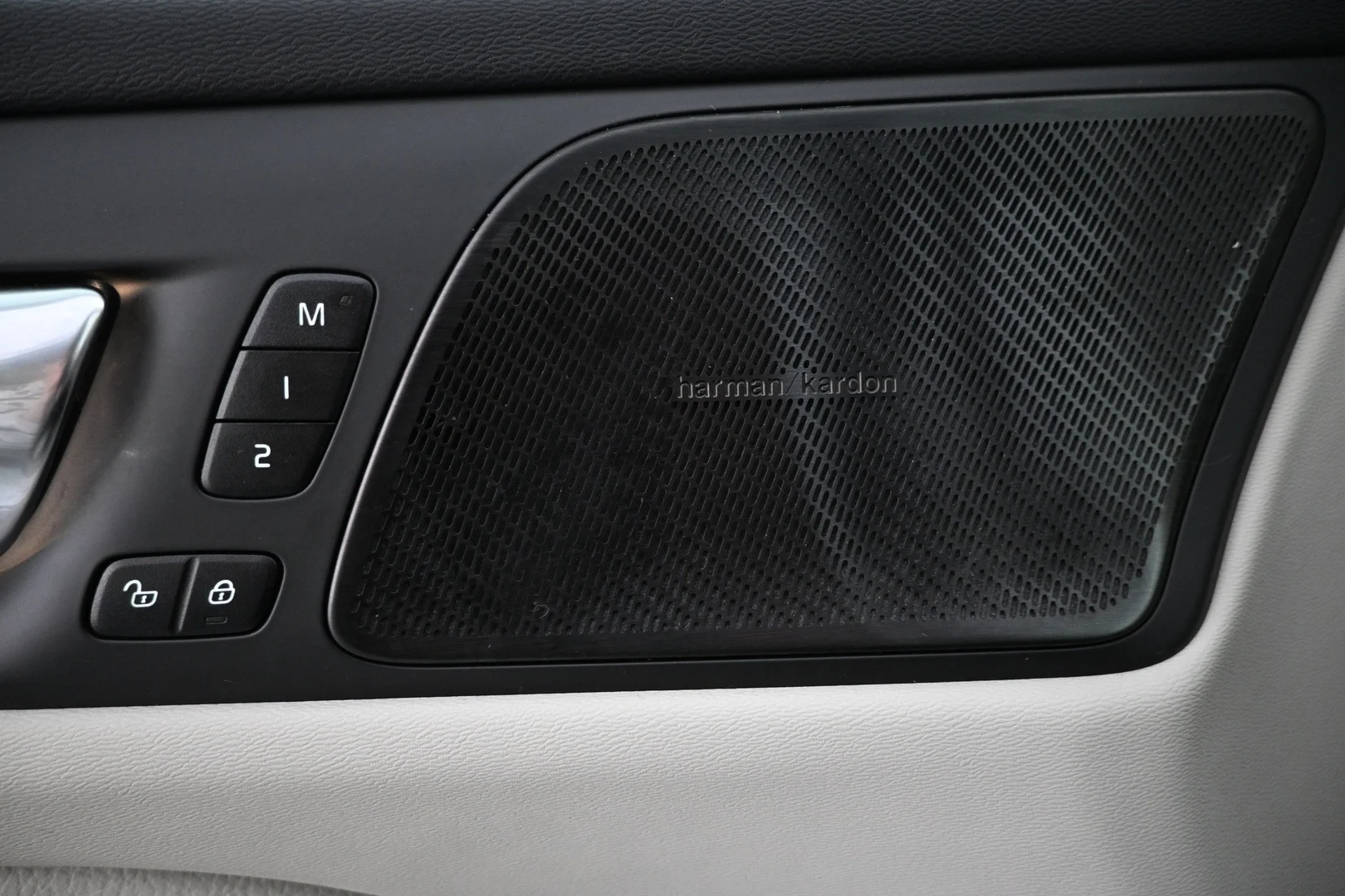 Car Image - 48oQx7yFVGD7RZGl1OiQev