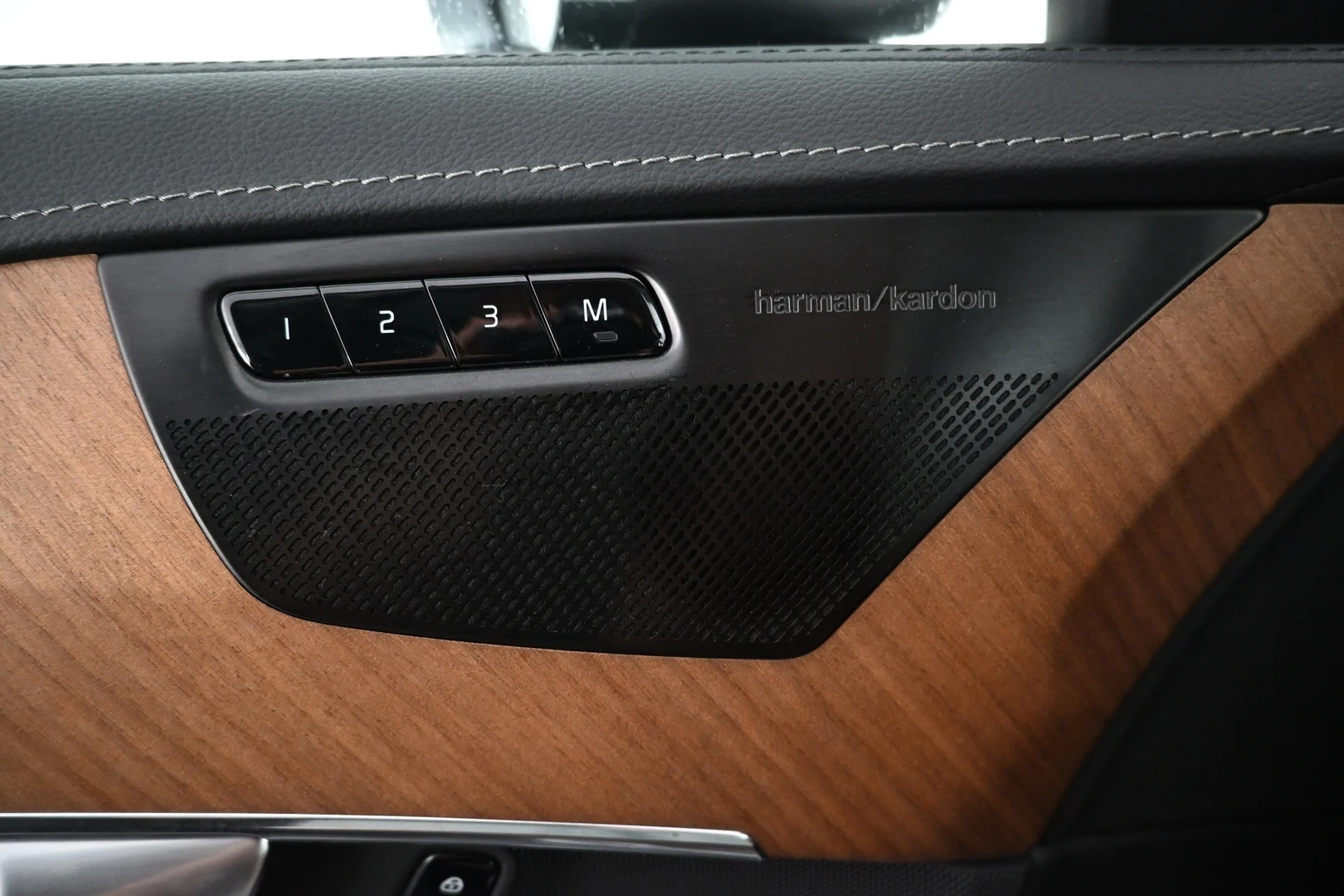 Car Image - 4cDvTSW8HXVICQIWgGqkzJ