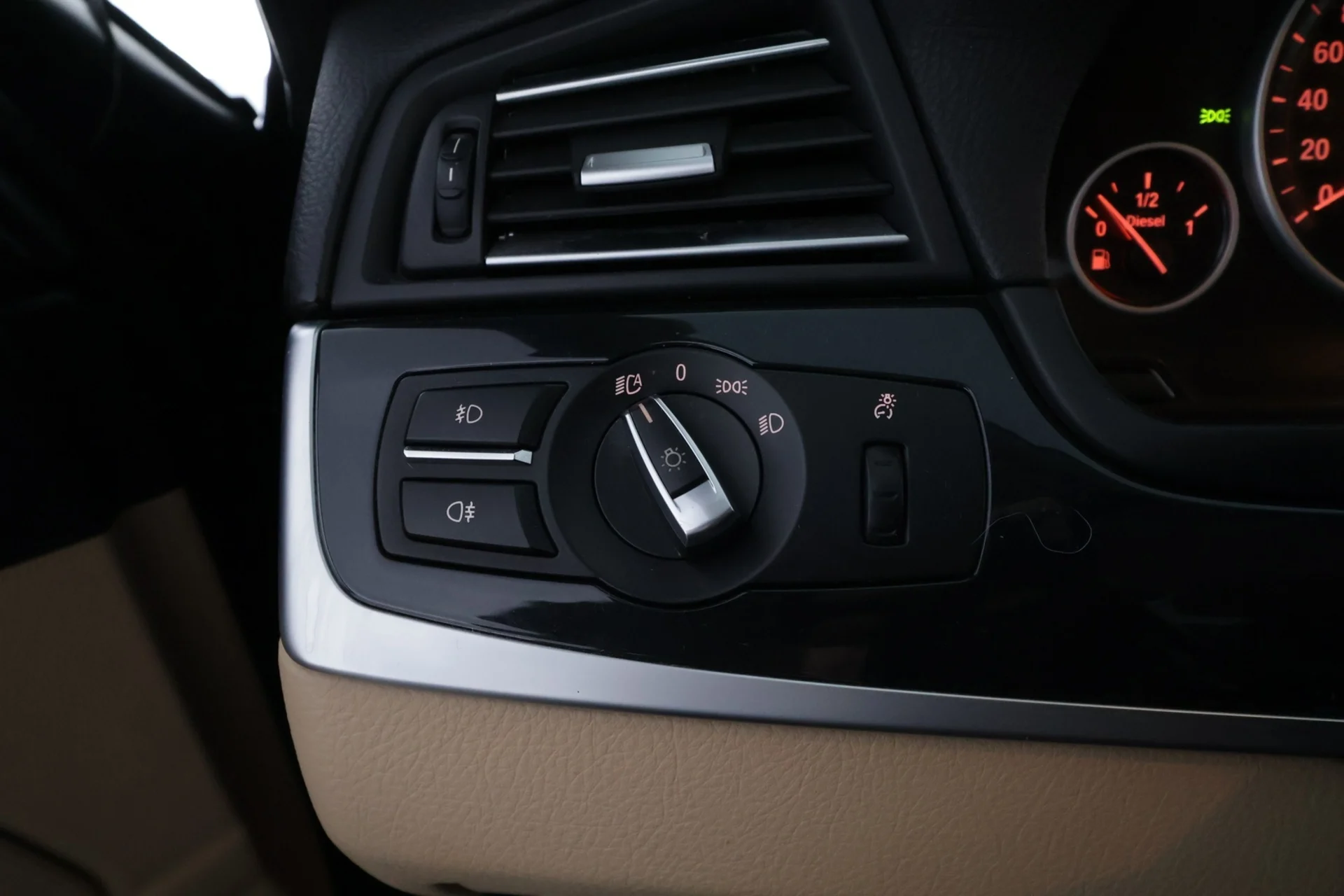 Car Image - 71eQD3spoA5qgWLfRB1tct